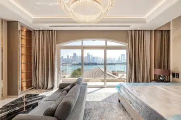 5 Bedroom Apartment For Sale In Palm Jumeirah