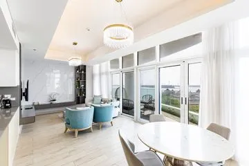 2 Bedroom Apartment For Sale In Palm Jumeirah