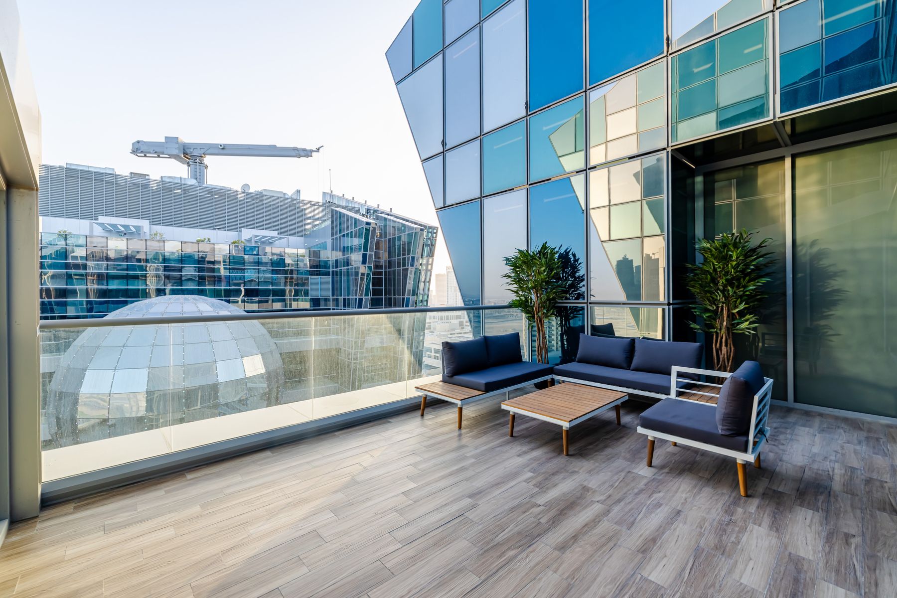 Luxury Studio Great Amenities Prime Location