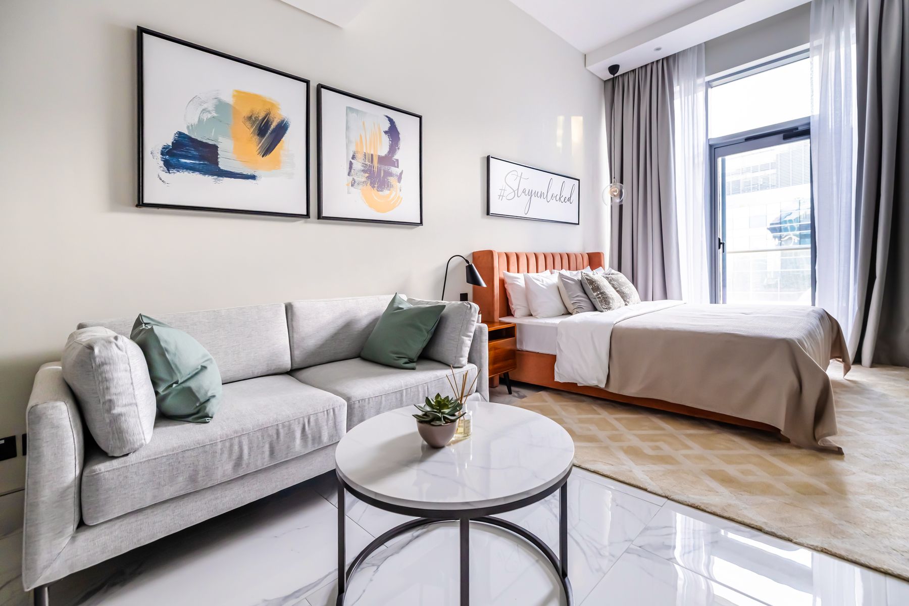 Luxury Studio Great Amenities Prime Location