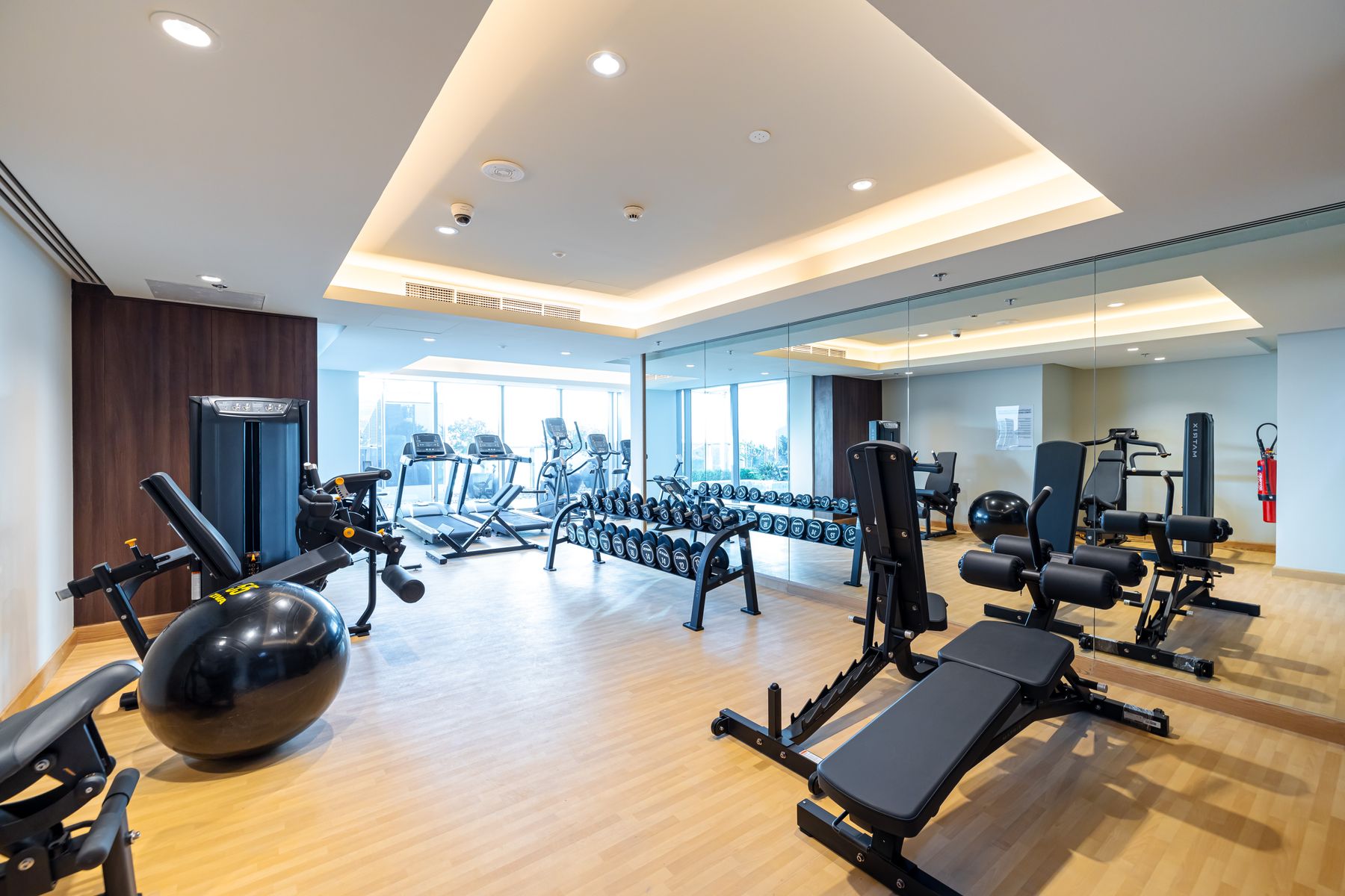 Luxury Studio Great Amenities Prime Location