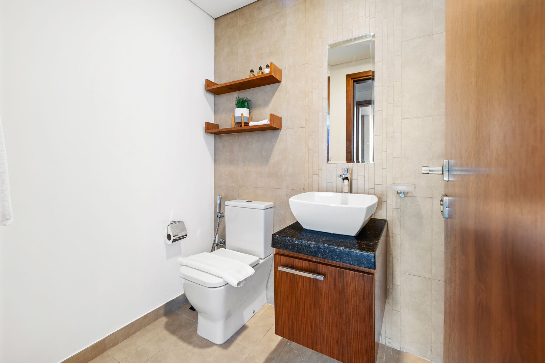 Massive 1 BR Unit prime Location Big Balcony