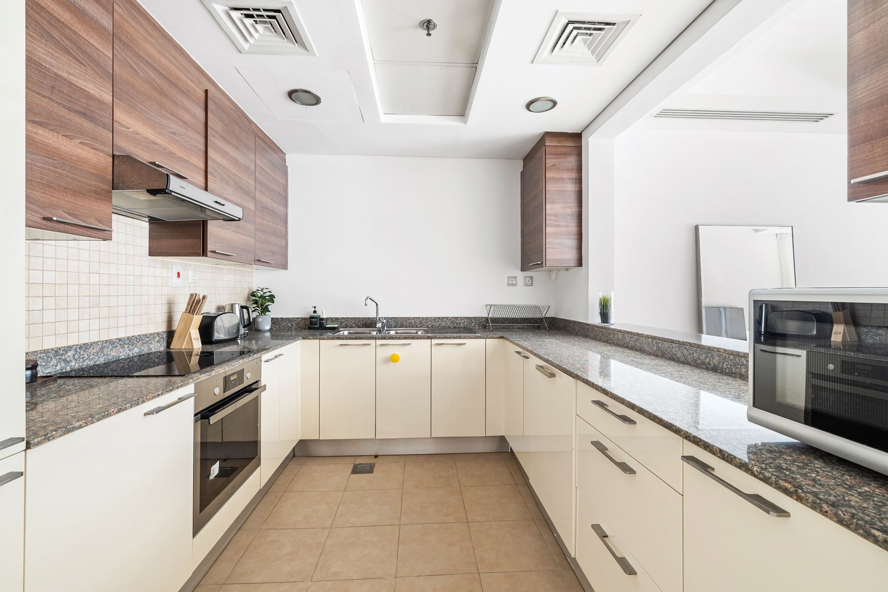 Massive 1 BR Unit prime Location Big Balcony