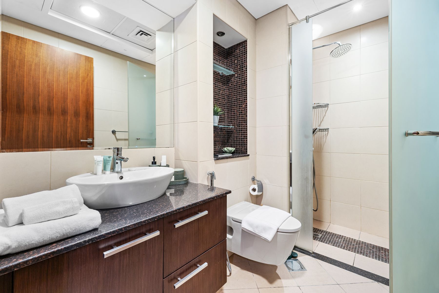 Massive 1 BR Unit prime Location Big Balcony