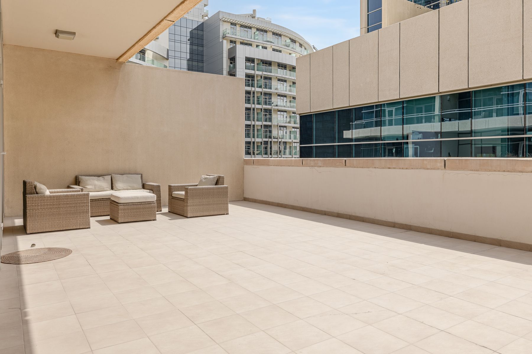 Massive 1 BR Unit prime Location Big Balcony