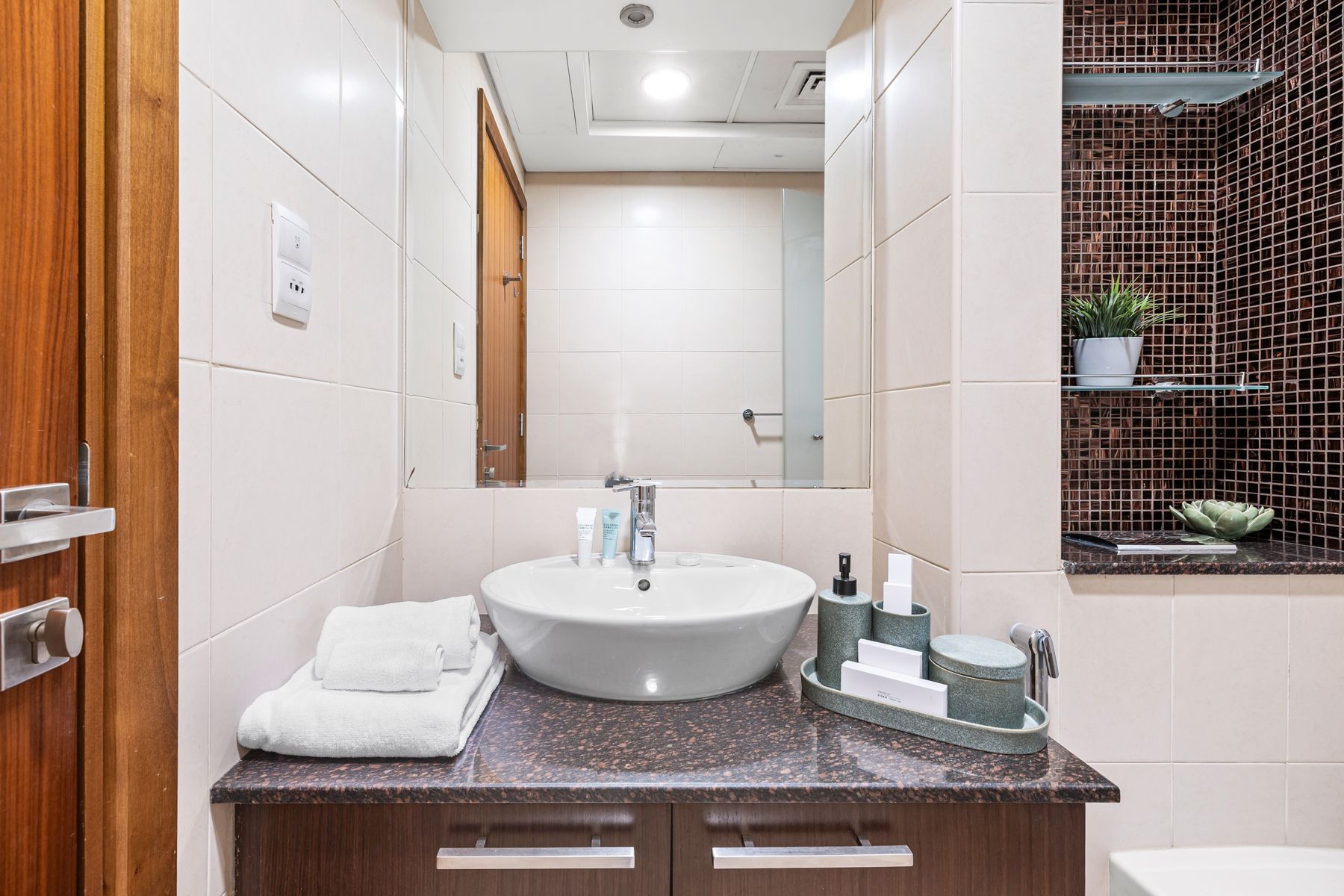 Massive 1 BR Unit prime Location Big Balcony