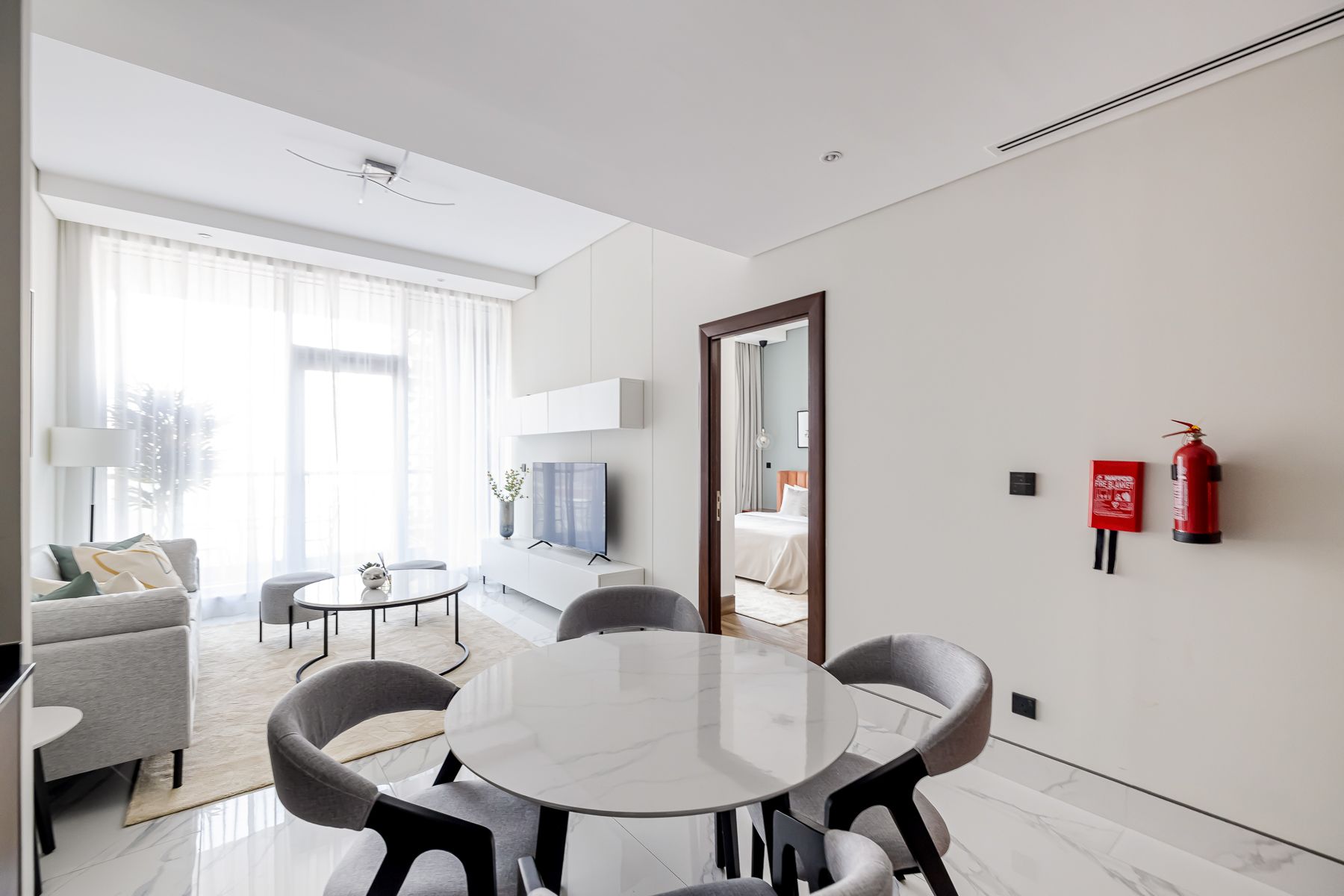 Pristine 1 BR Premium Amenities Flexible Terms