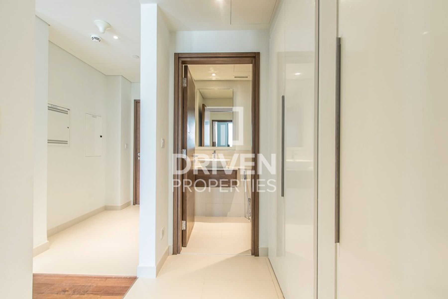 Largest 2 Bed Unit with Pool and Burj View