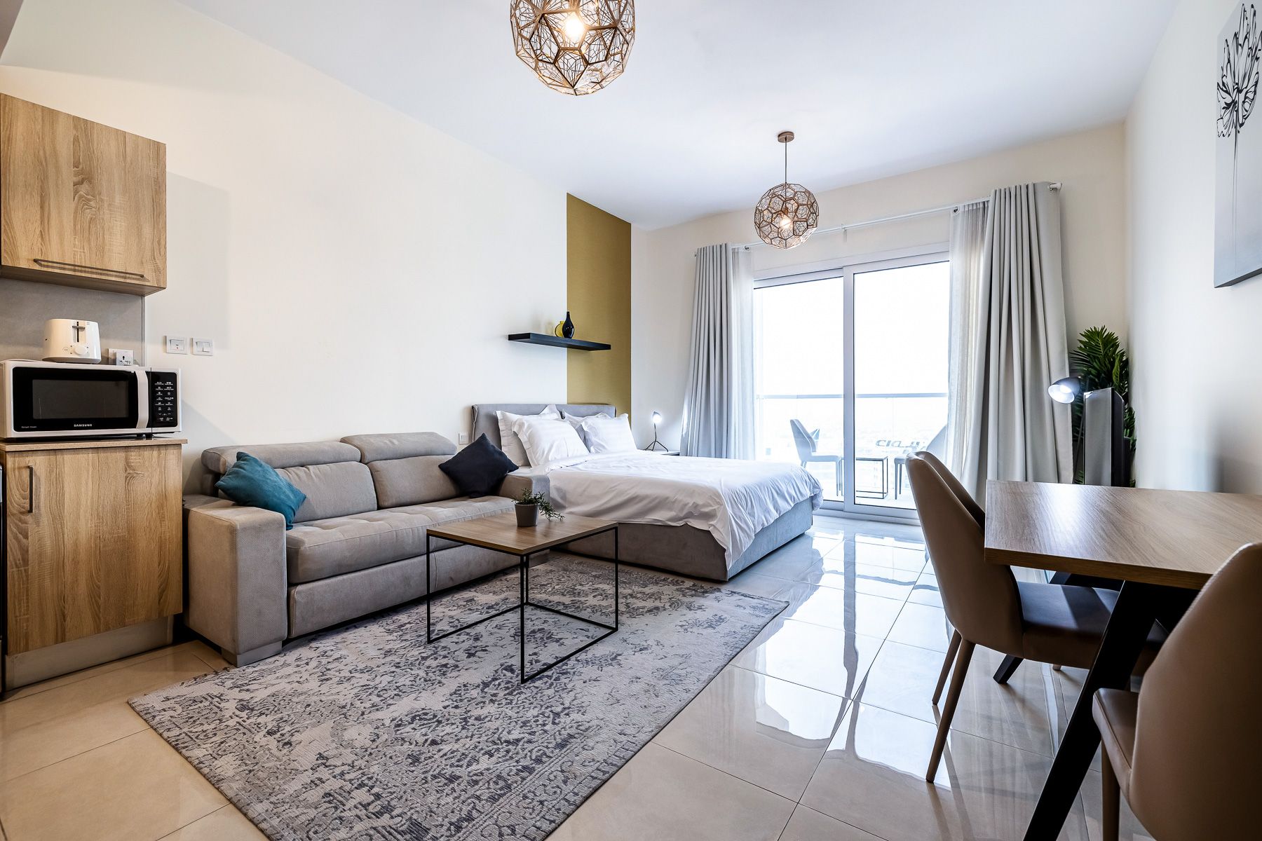 Spacious Stylish Studio with Balcony