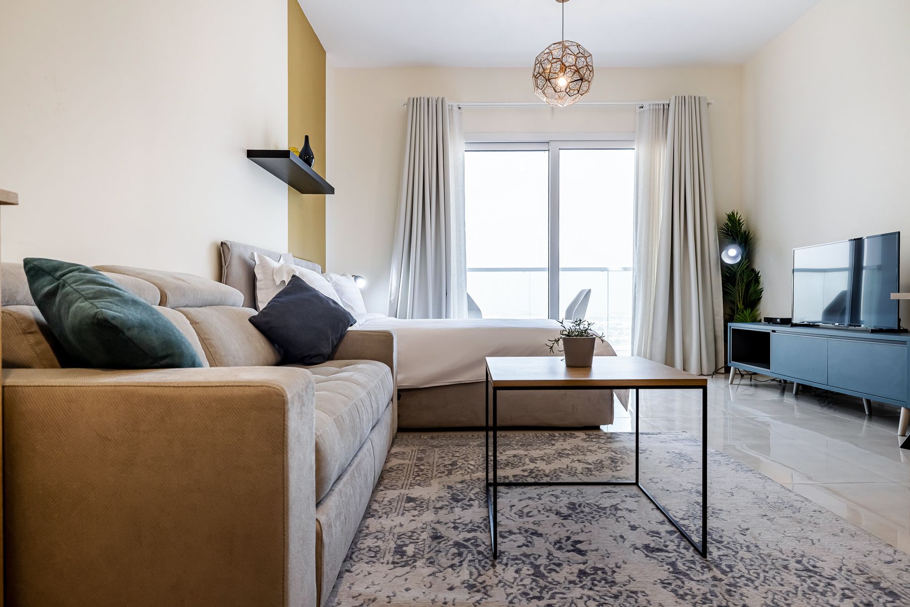 Spacious Stylish Studio with Balcony