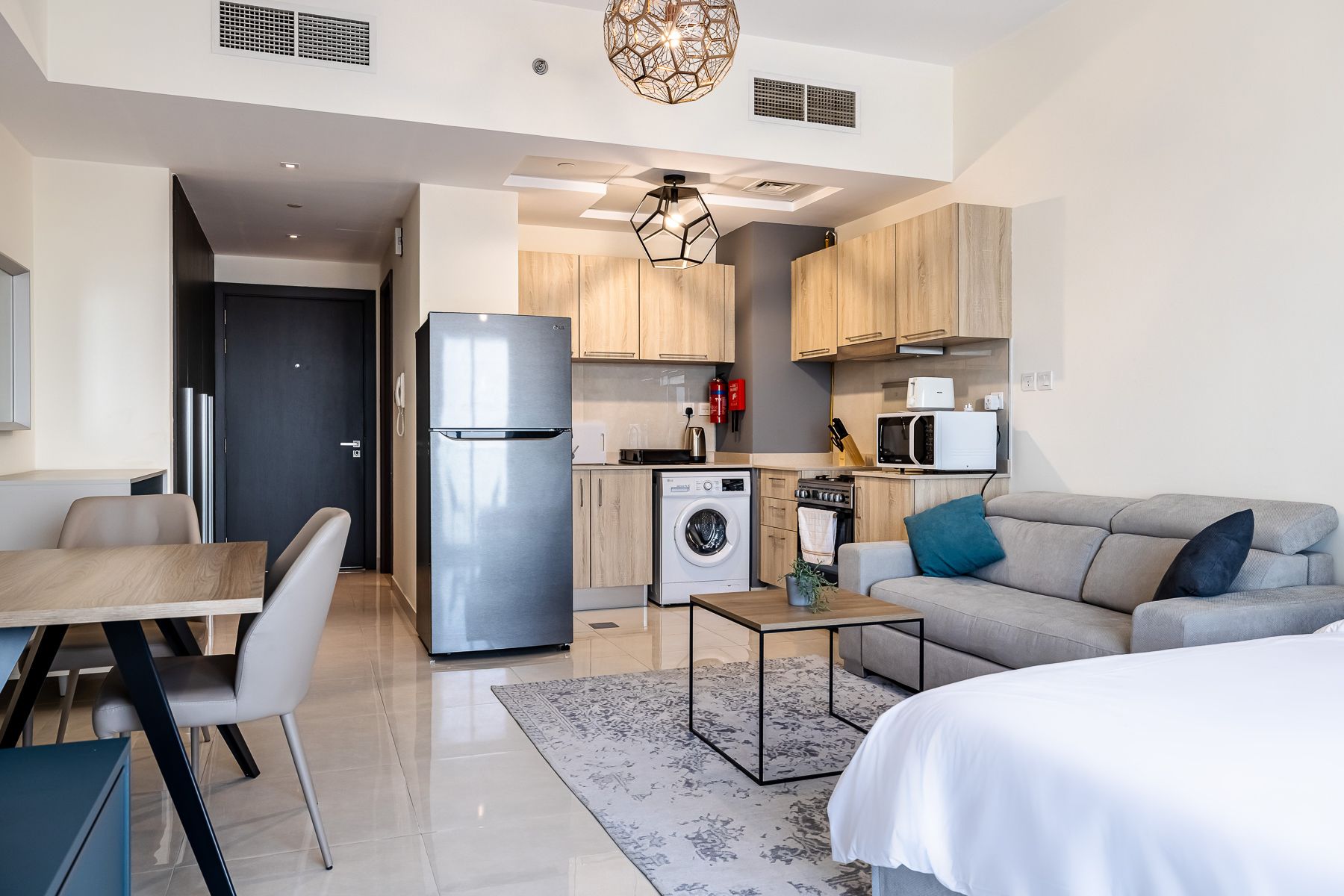 Spacious Stylish Studio with Balcony