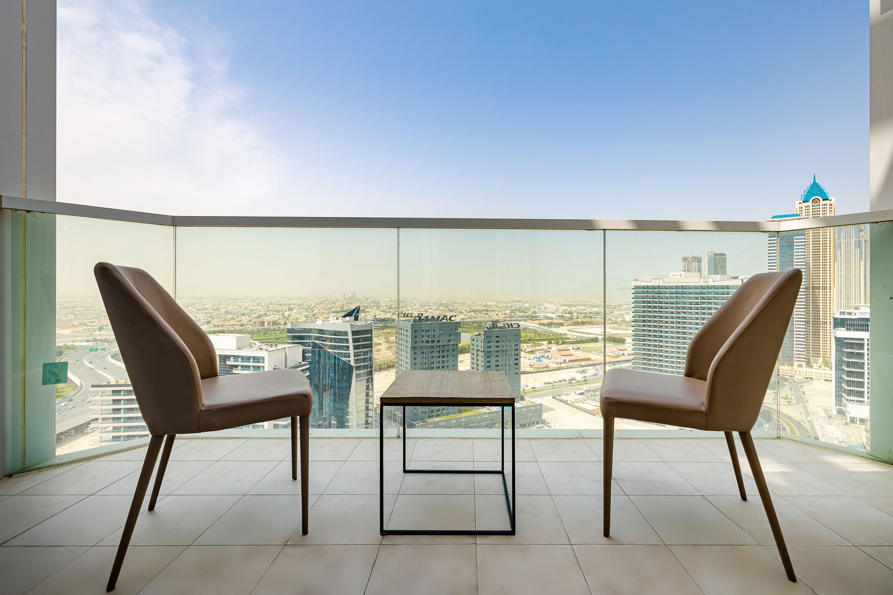 Spacious Stylish Studio with Balcony