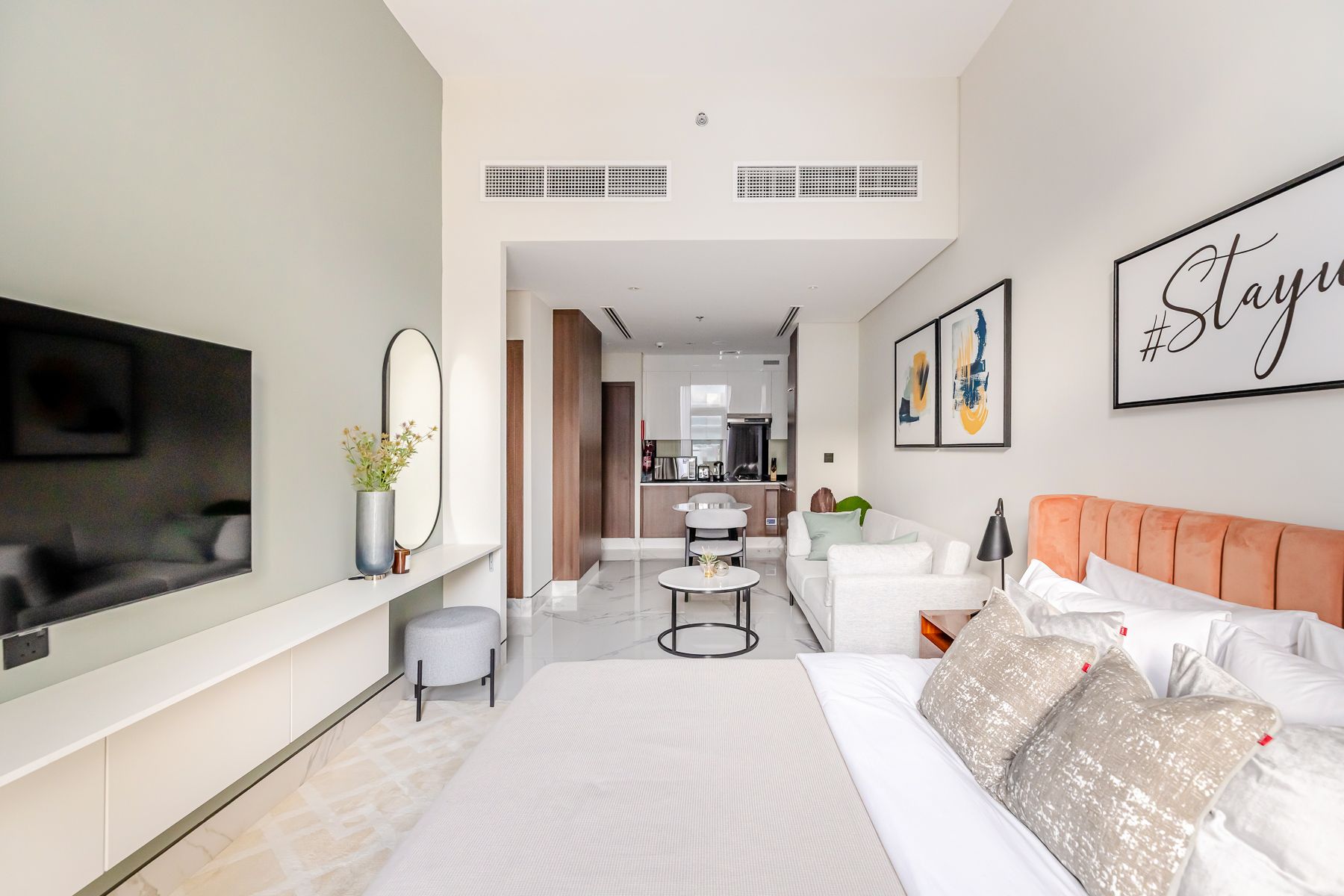 Fully Furnished| Modern Studio