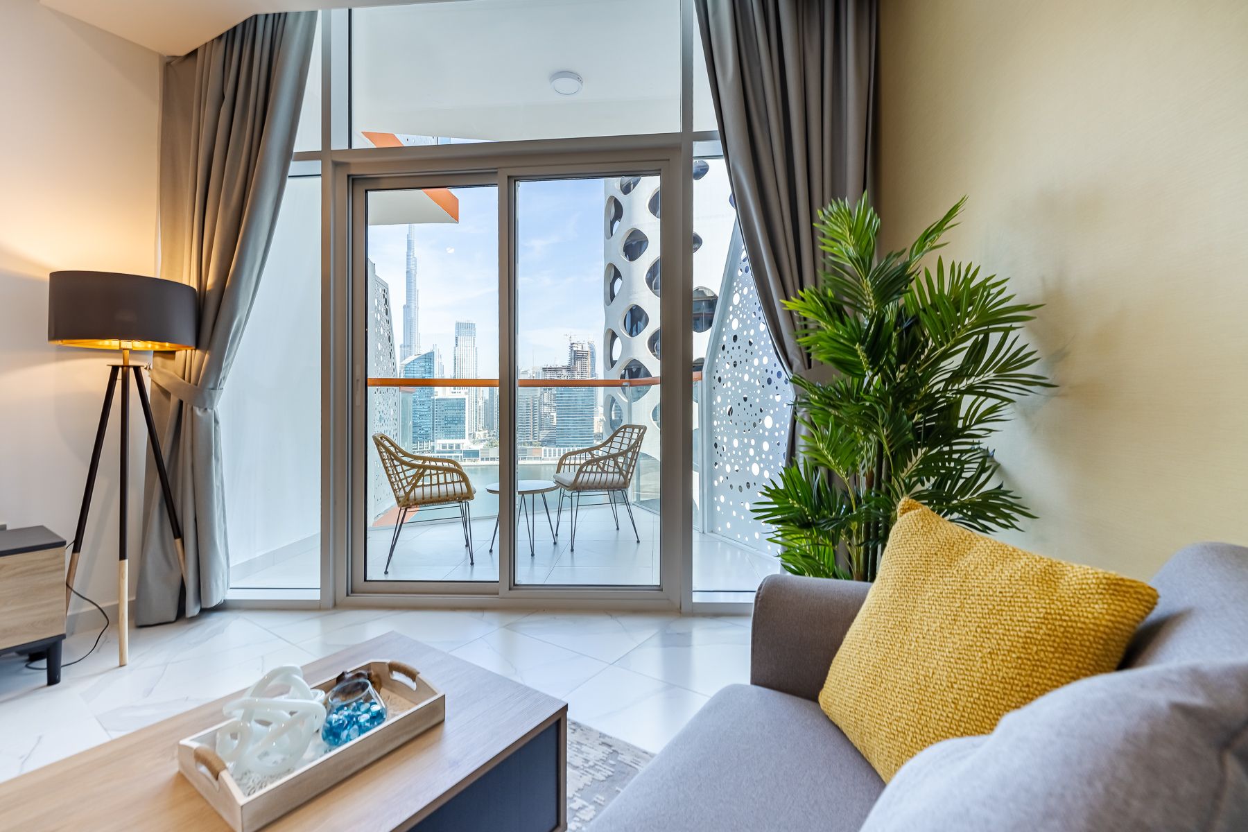 Luxury StudioBurj Khalifa Canal View