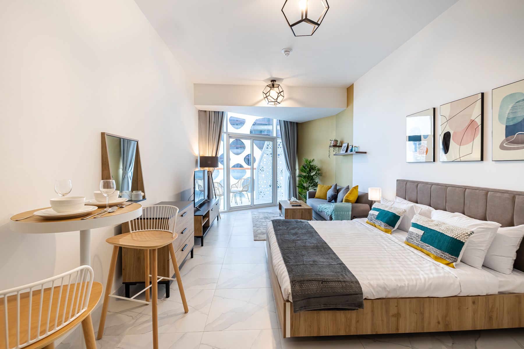 Luxury StudioBurj Khalifa Canal View