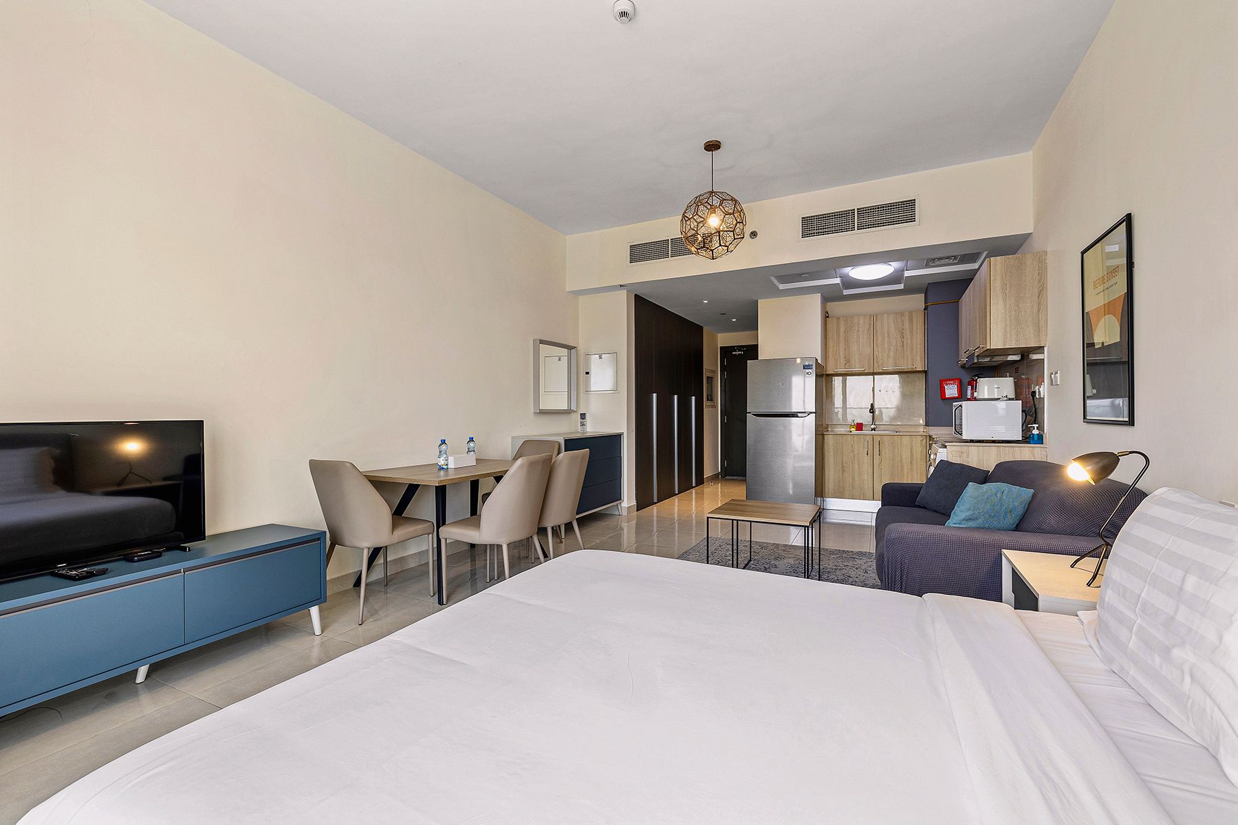 Stylish Studio with Balcony AG Tower