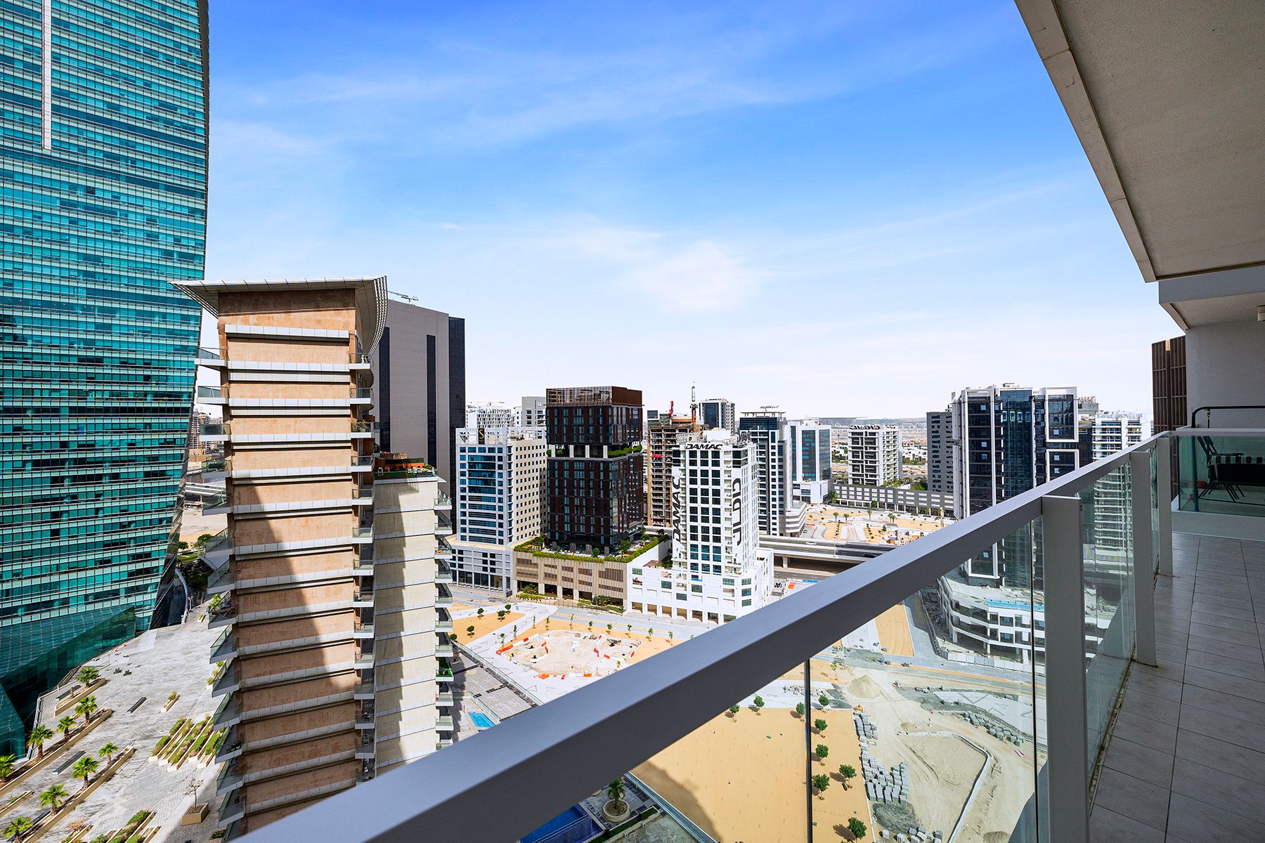 Fully Furnished| Modern One Bedroom