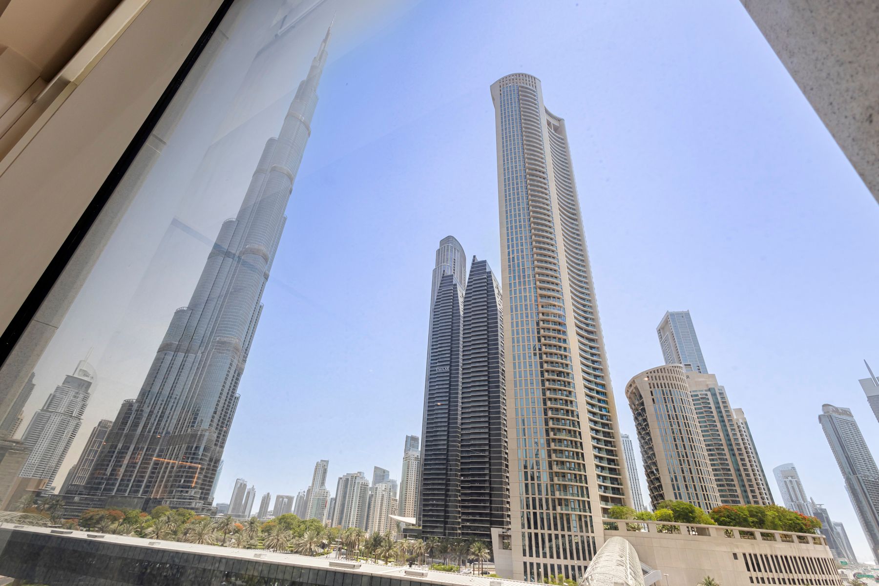 Fully Fitted and Furnished Prestigious Location