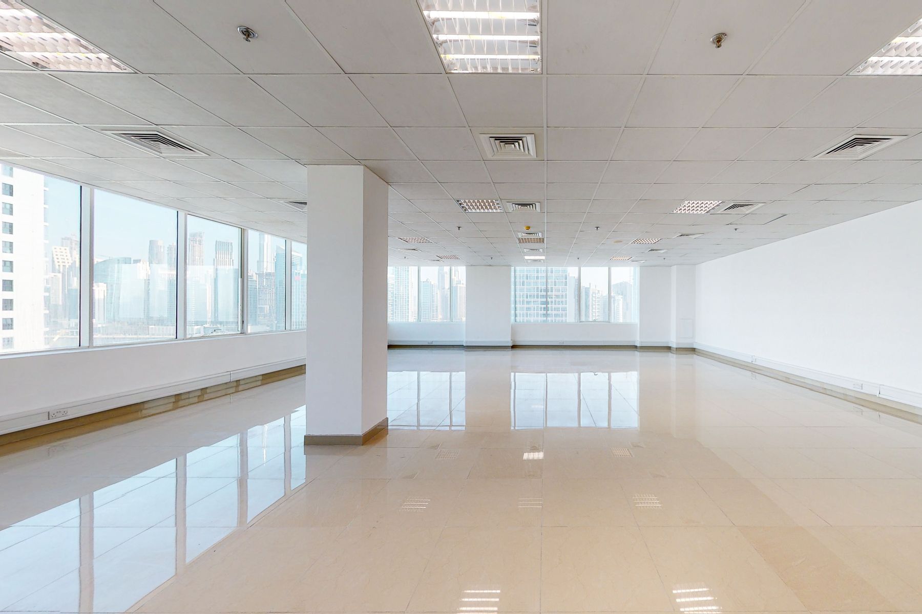 Spacious Layout and Fitted Office Available