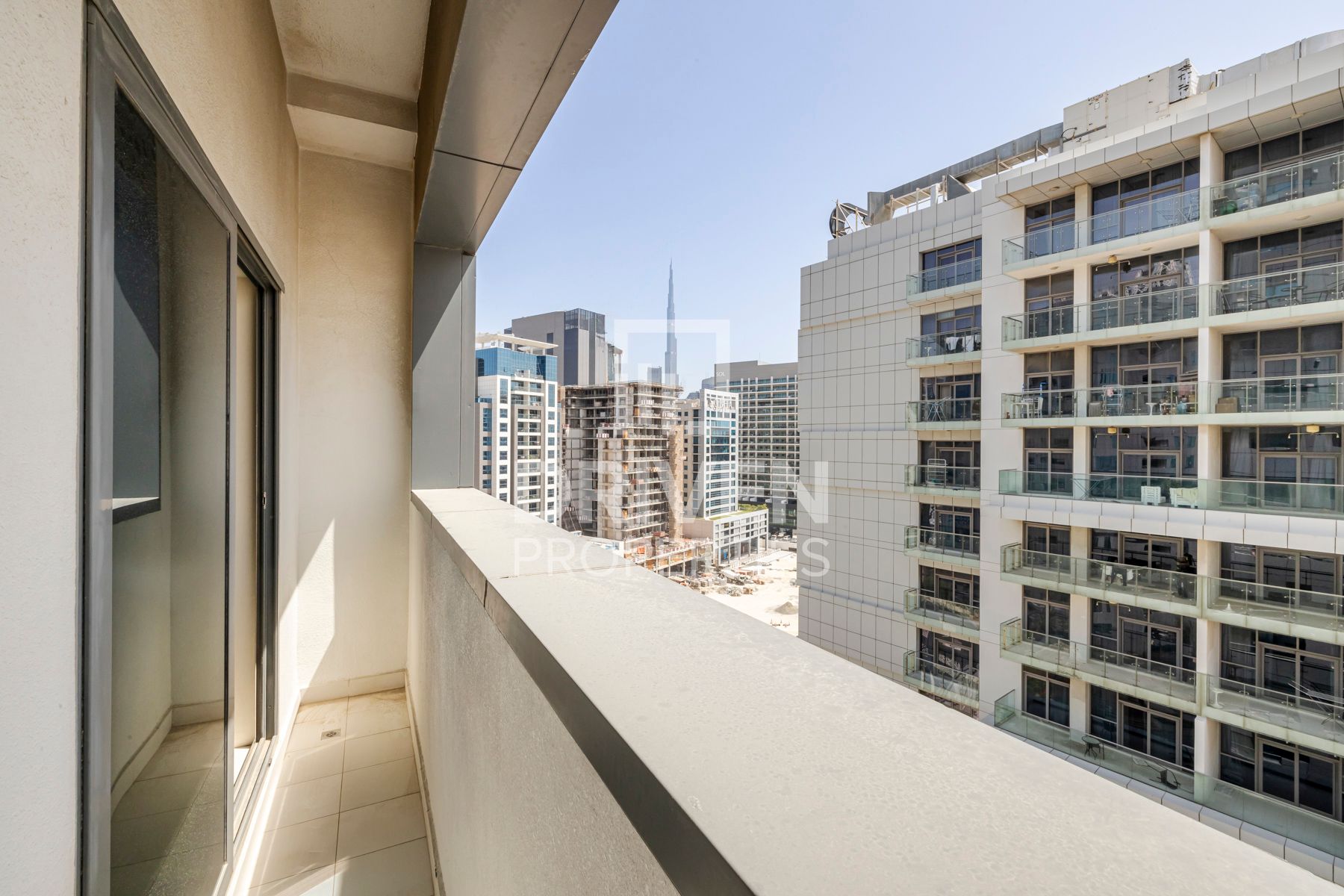 Furnished Well-managed Apartment Prime Location