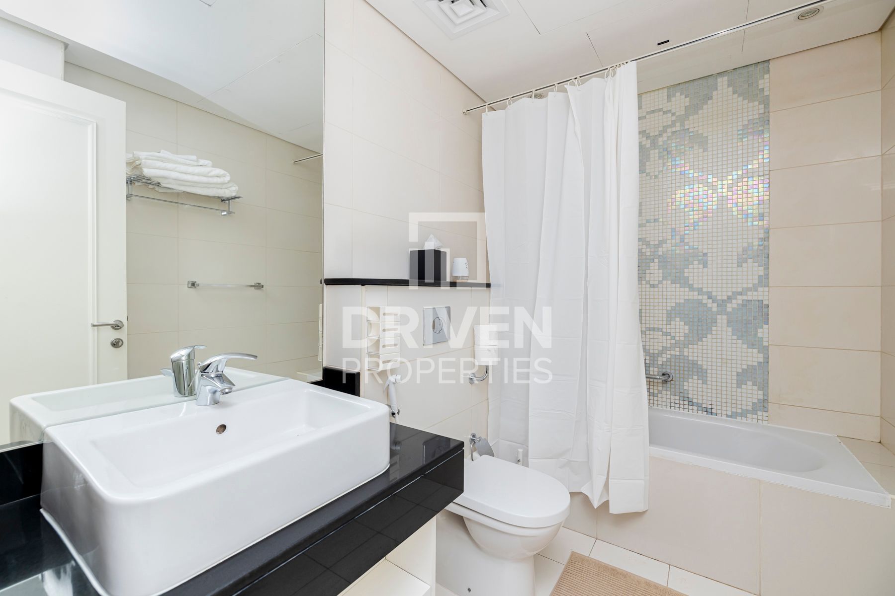 Furnished Well-managed Apartment Prime Location