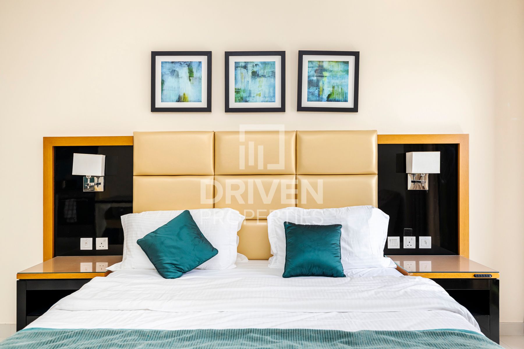 Furnished Well-managed Apartment Prime Location