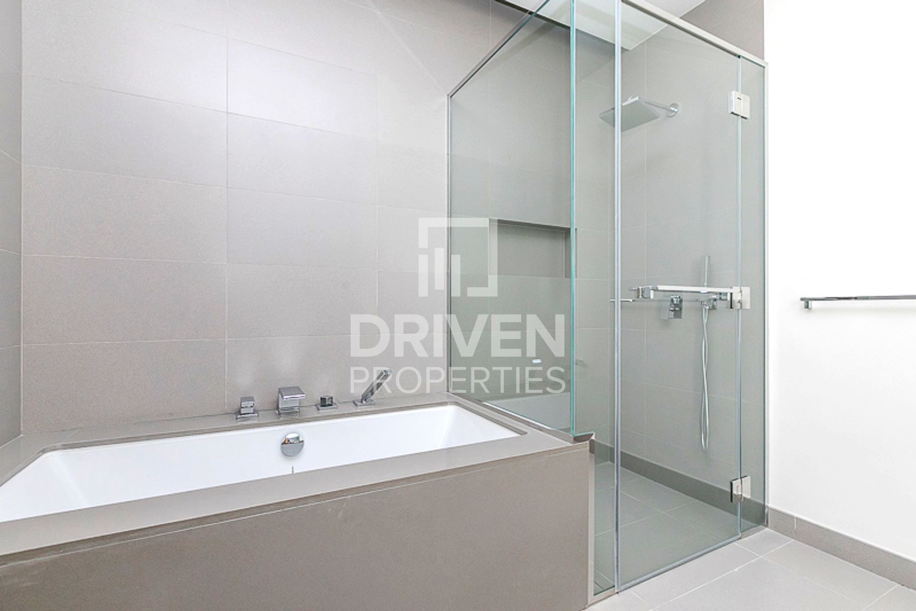 Corner Unit with Maid’s Room 2 Parking