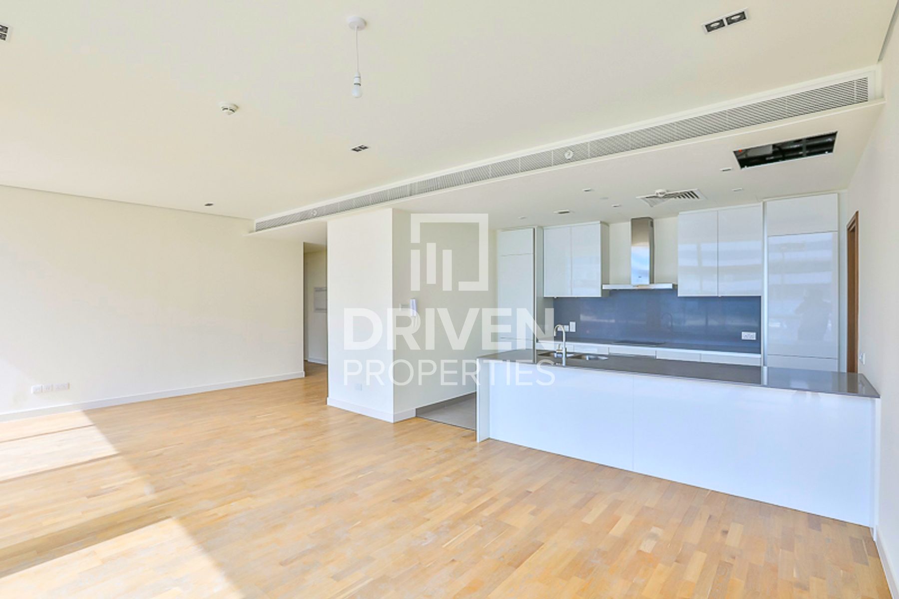 Corner Unit with Maid’s Room 2 Parking