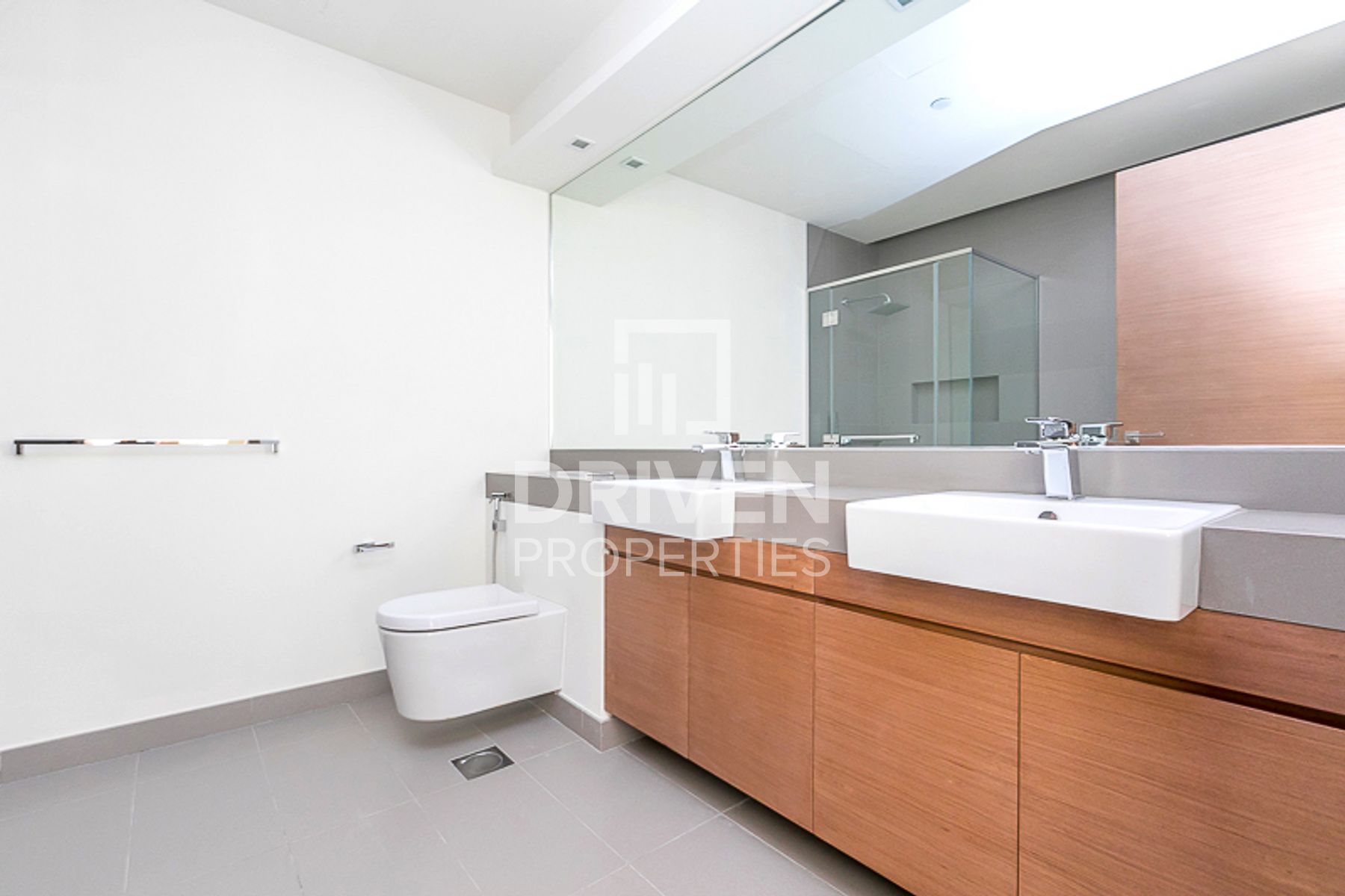 Corner Unit with Maid’s Room 2 Parking