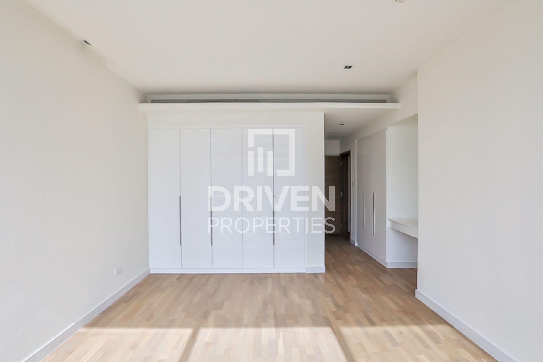 Corner Unit with Maid’s Room 2 Parking