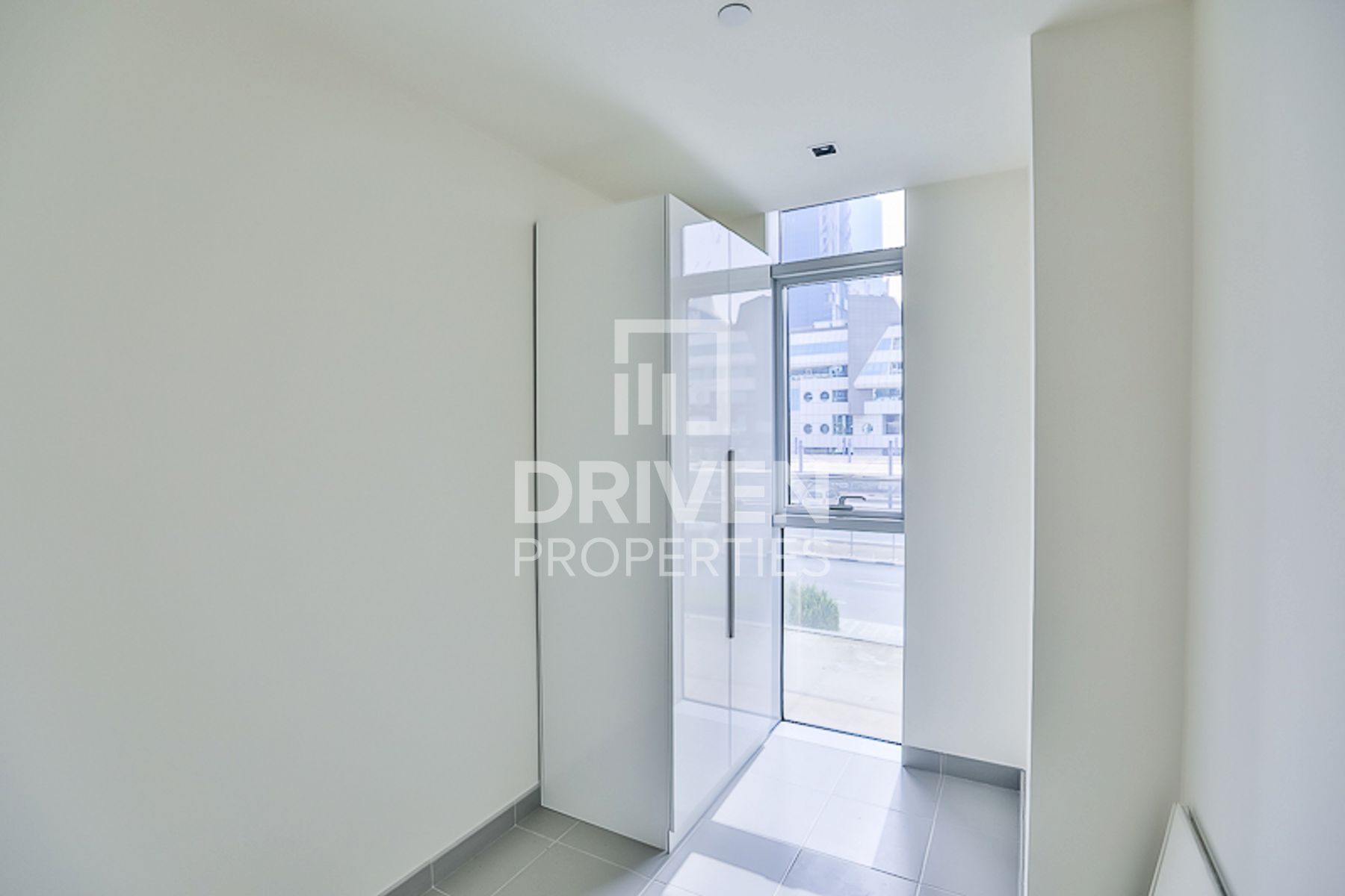 Corner Unit with Maid’s Room 2 Parking