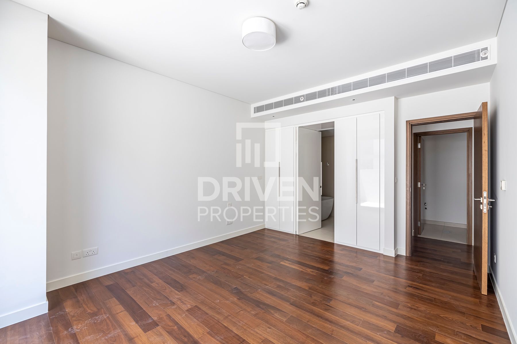 Unique Layout with Pool View Vacant Apartment