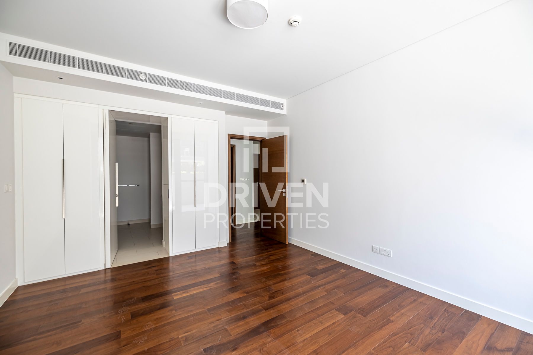 Unique Layout with Pool View Vacant Apartment