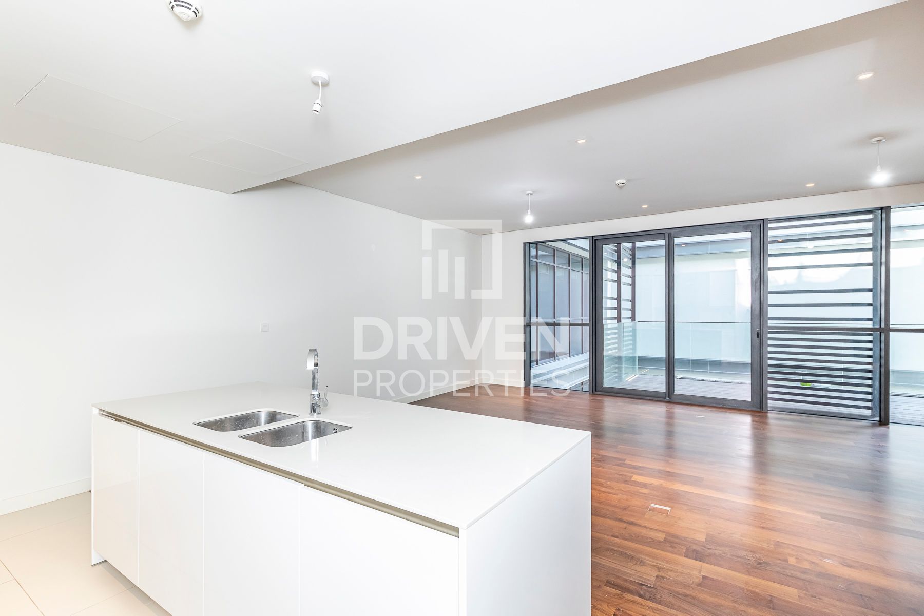 Spacious Apartment and More Options Pool View