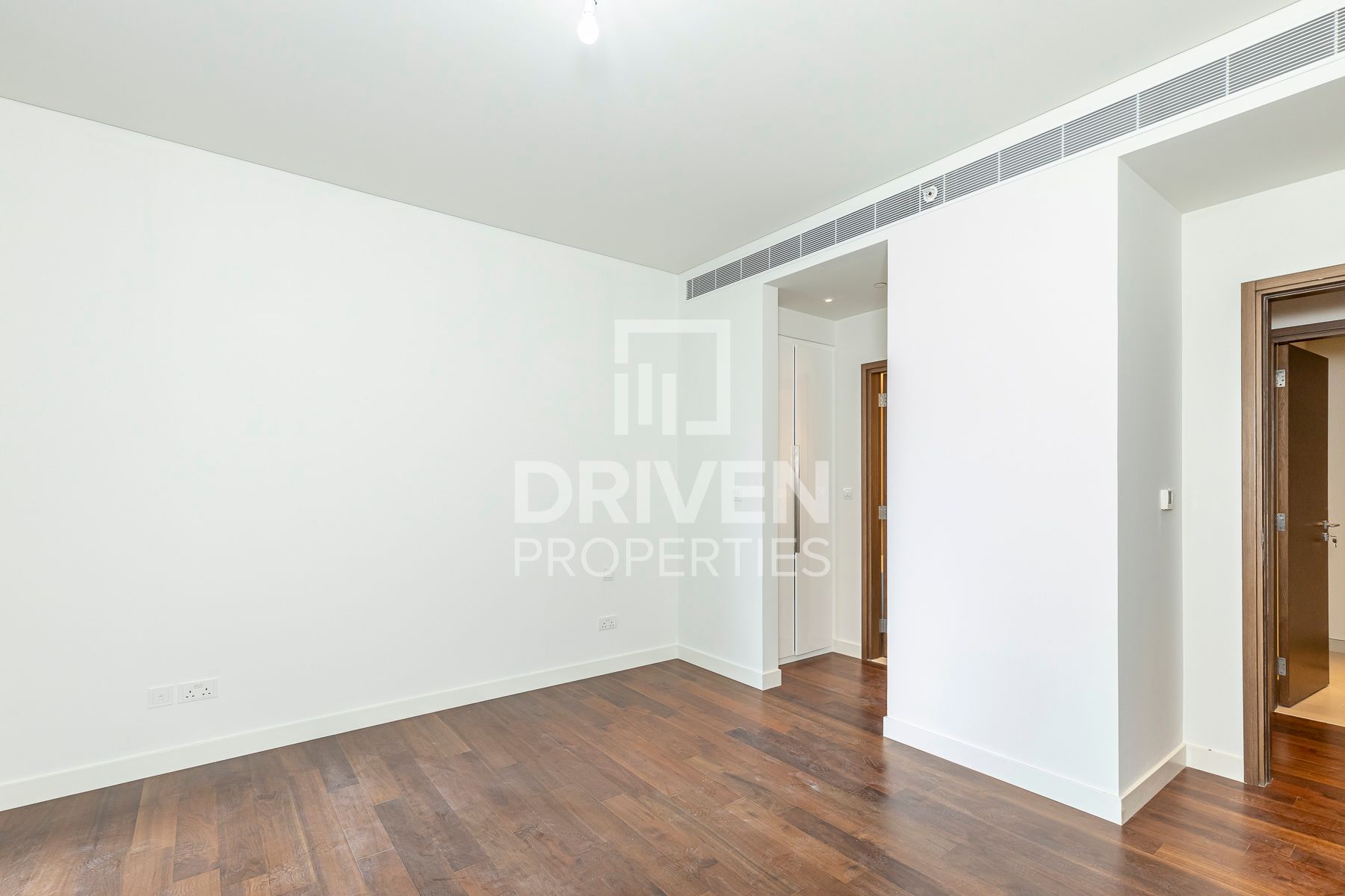 Spacious Apartment and More Options Pool View