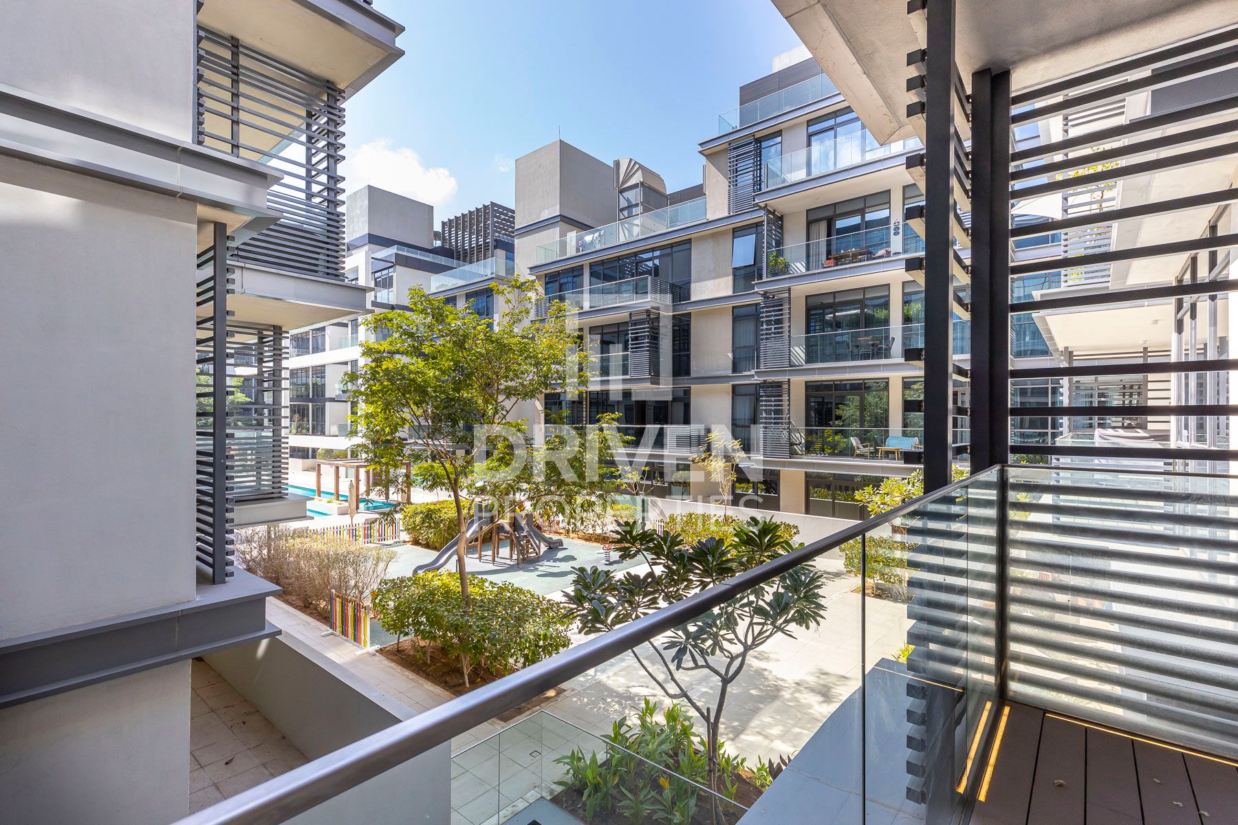 Spacious Apartment and More Options Pool View