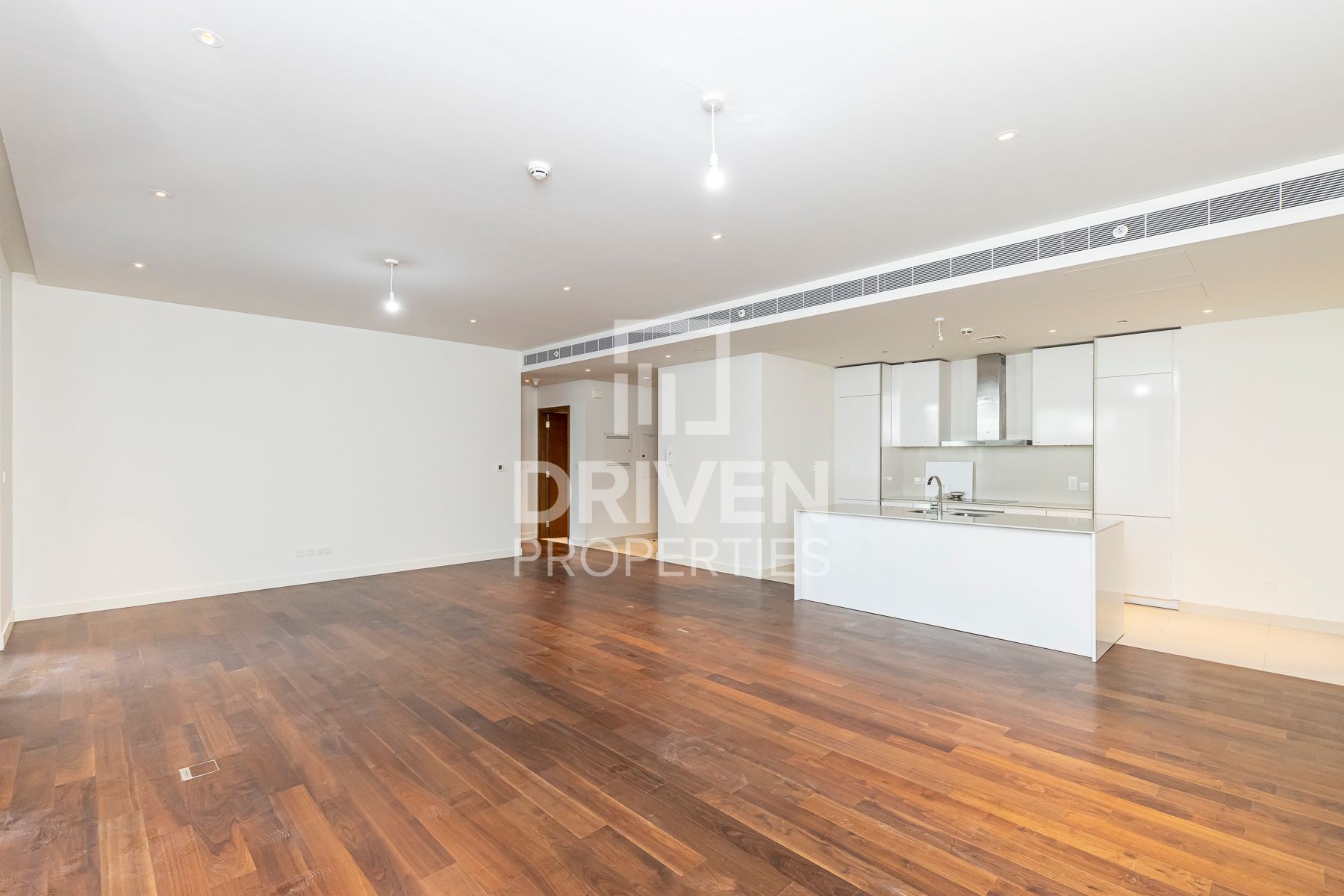 Spacious Apartment and More Options Pool View