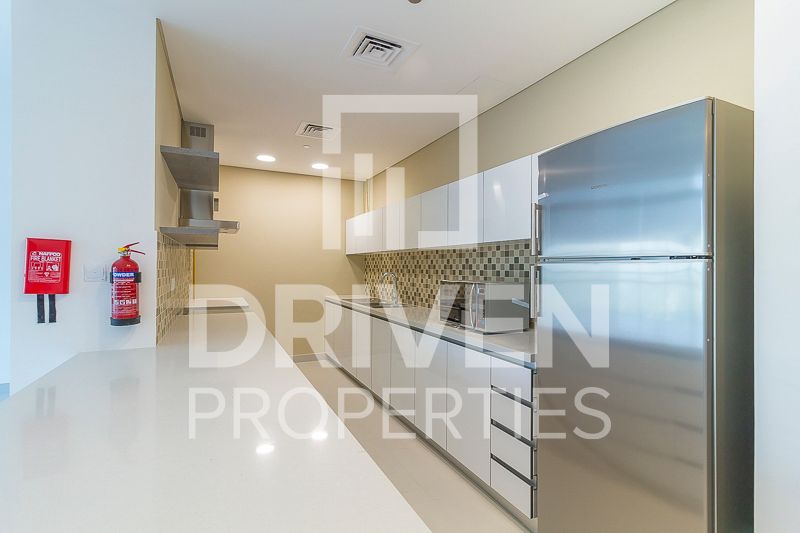 Brand New Spacious and Impressive Layout