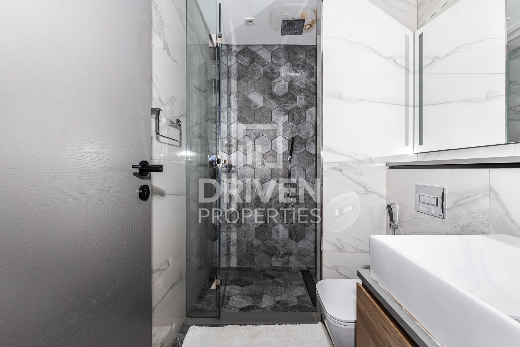 Furnished Apartment Bright Well Maintained