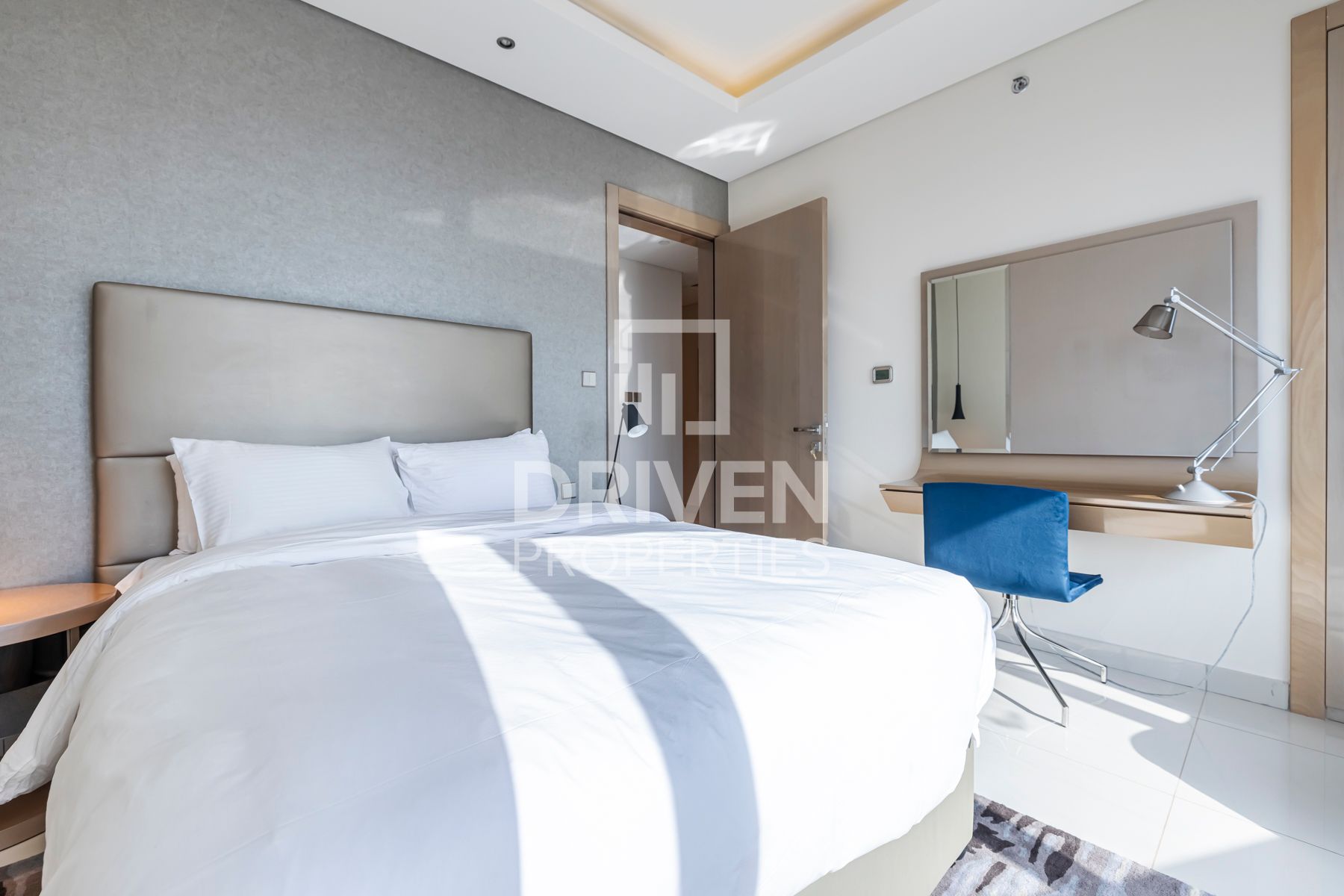 Luxurious Apartment with Mesmerizing Burj View