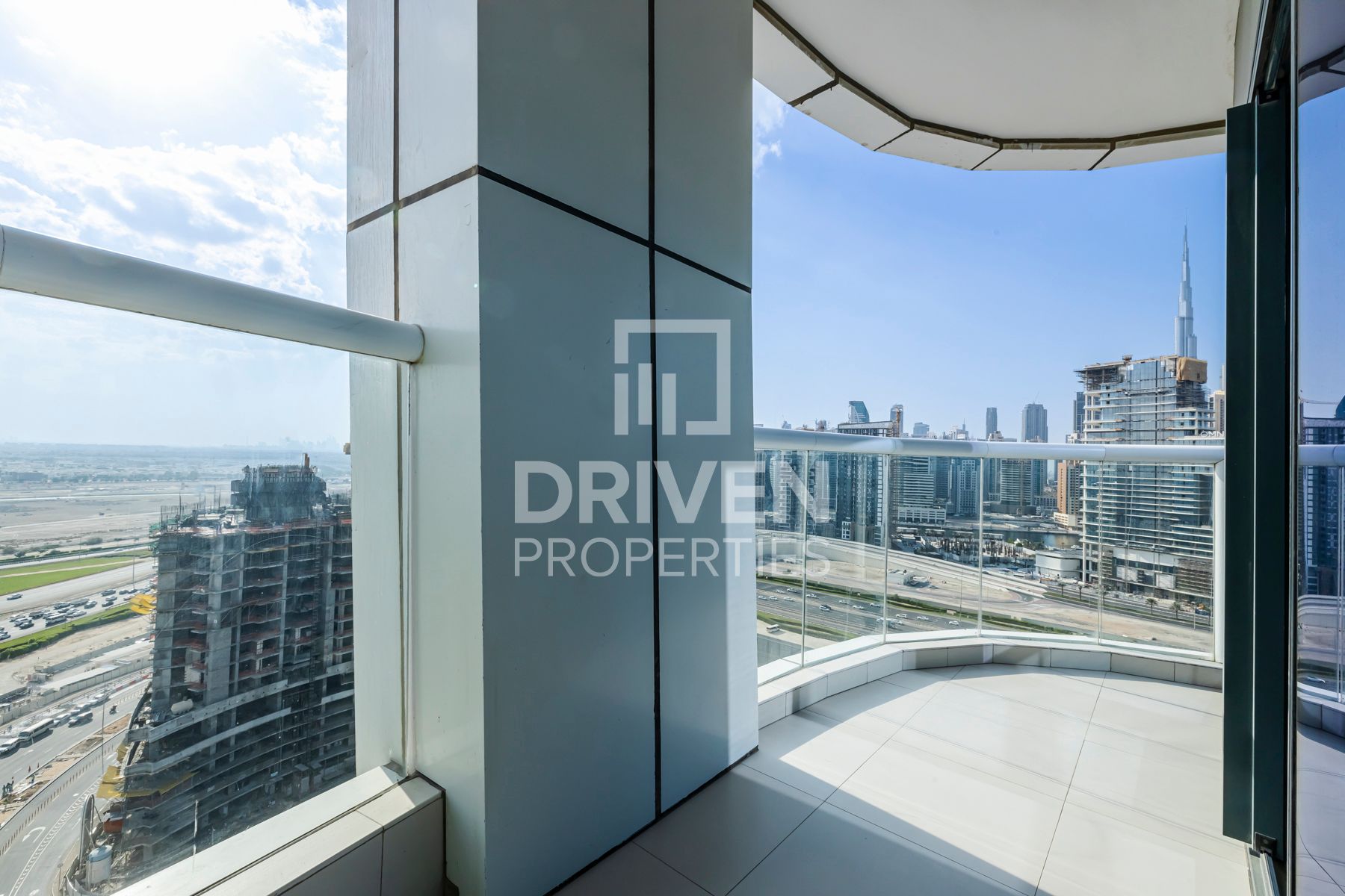 Luxurious Apartment with Mesmerizing Burj View