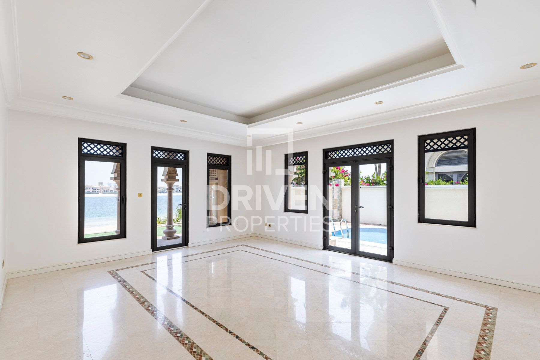 5 bedroom villa for rent in Garden Homes Frond B | Luxury and Stunning Private Beach Access 5 bedroom villa for rent in Garden Homes Frond B. Luxury and Stunning Private Beach Access