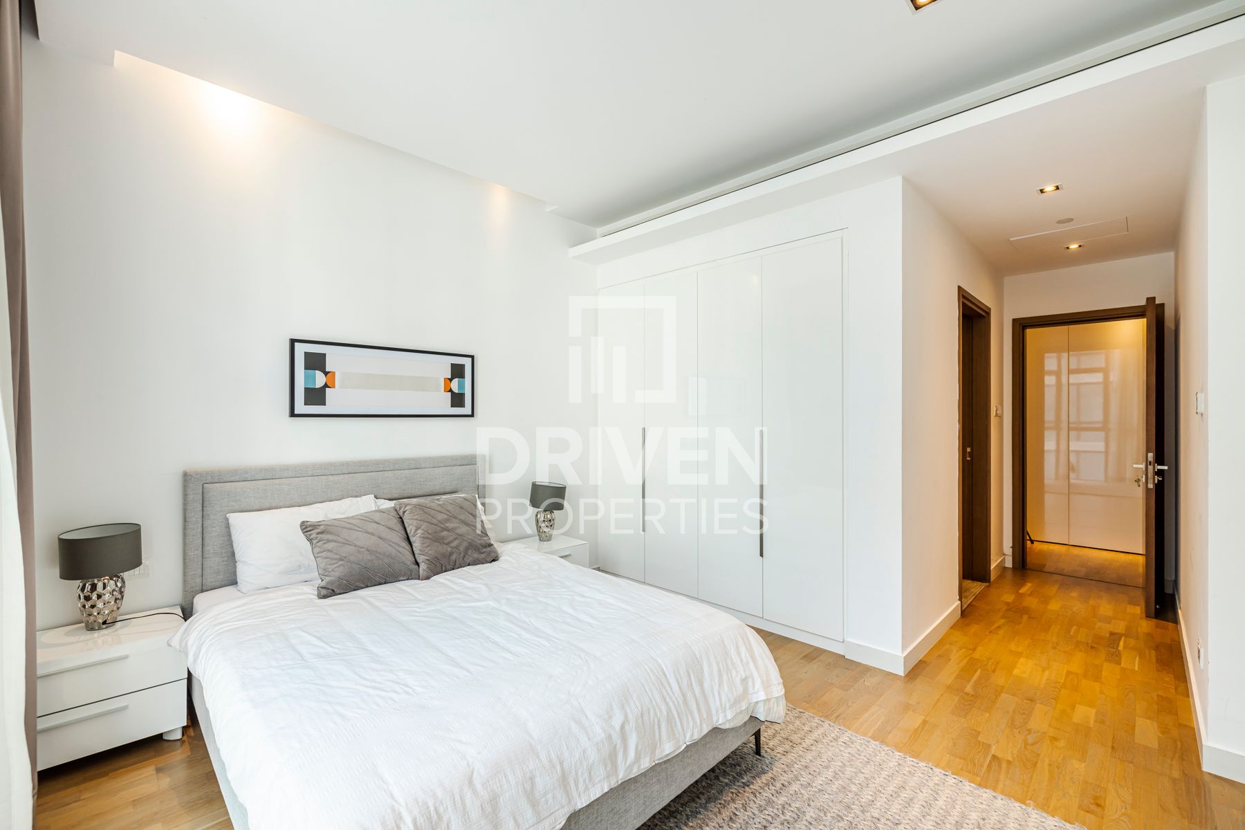 Furnished and Cozy Unit Ready To Move In