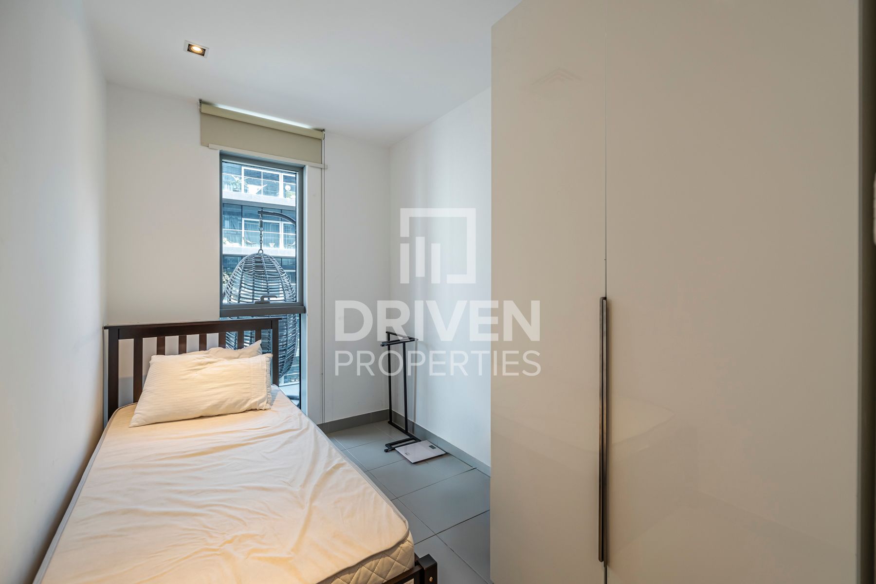 Furnished and Cozy Unit Ready To Move In