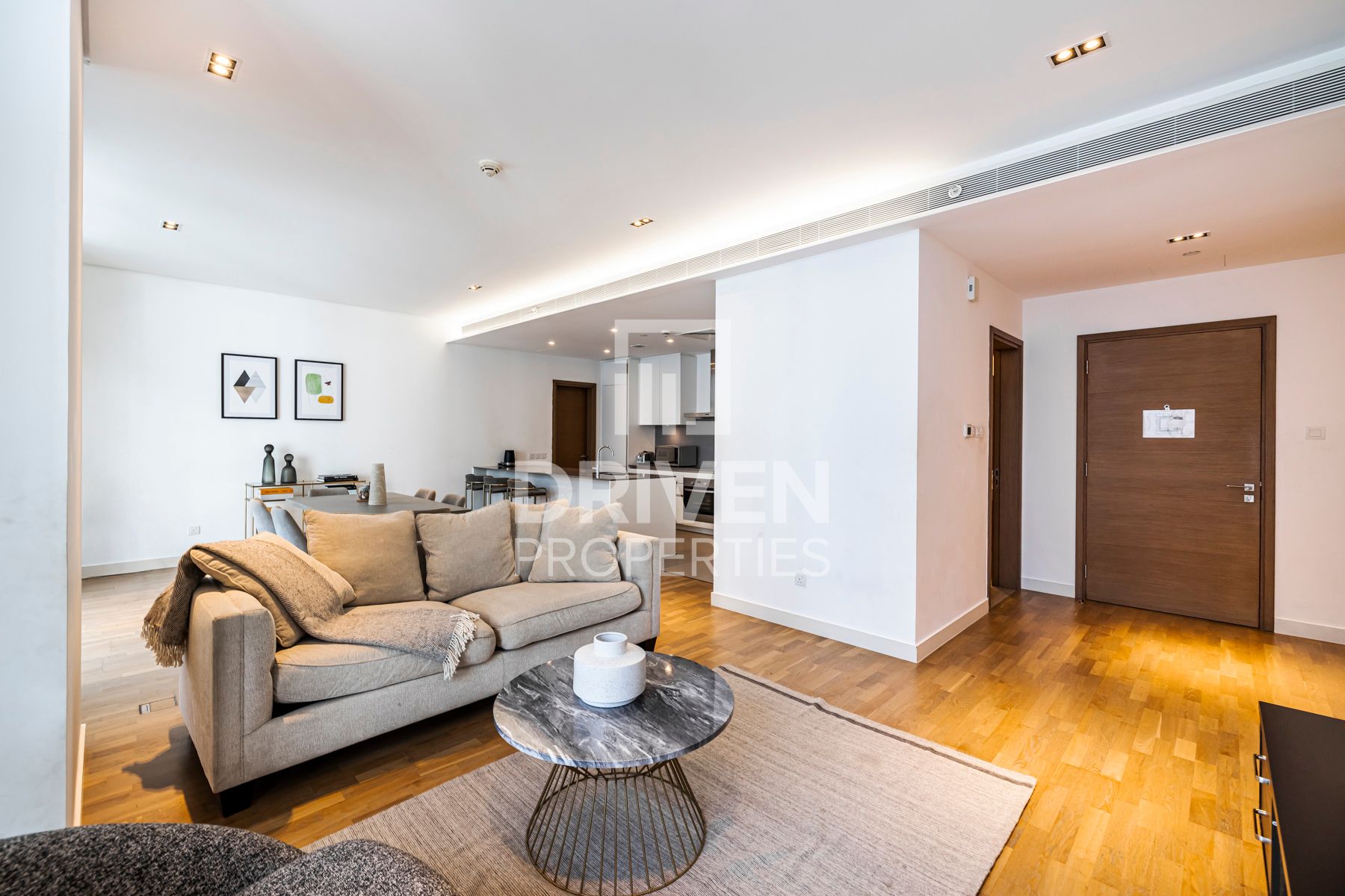 Furnished and Cozy Unit Ready To Move In