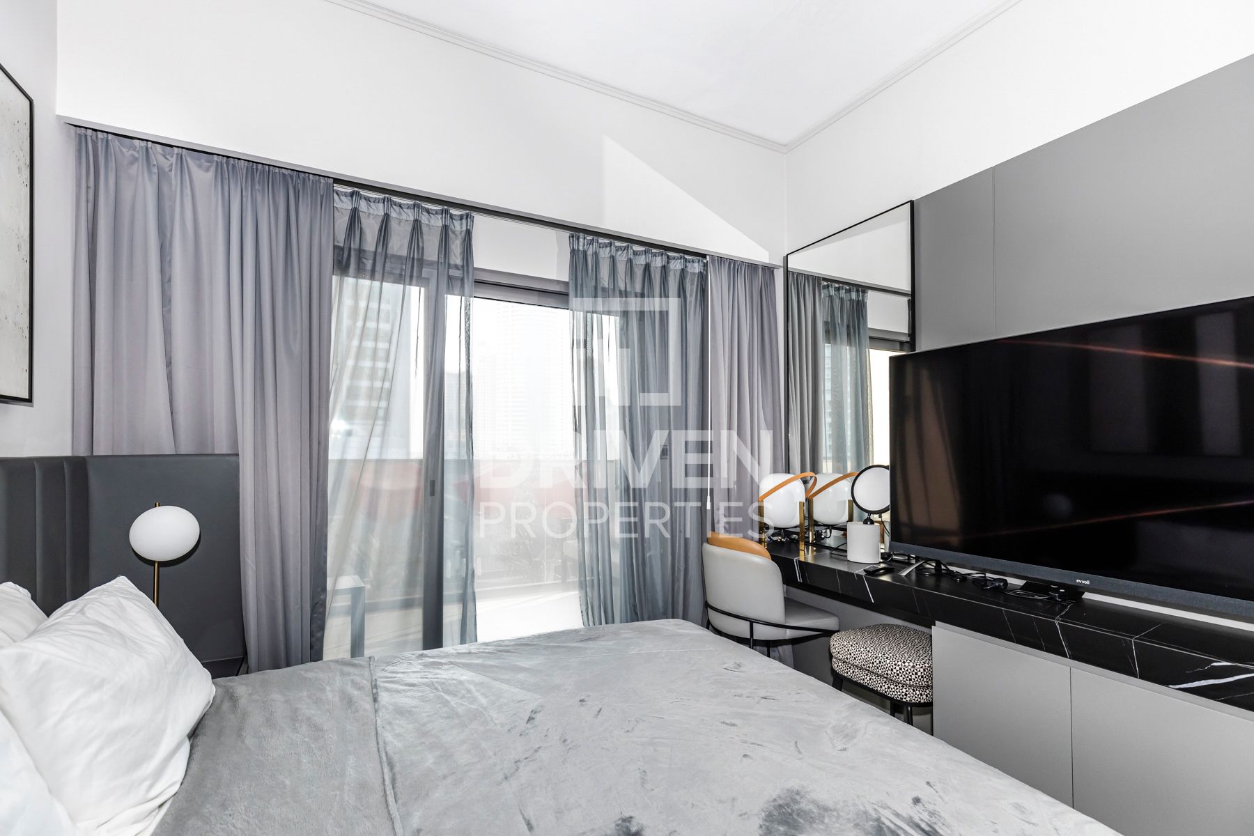 Furnished Unit High Floor Canal View