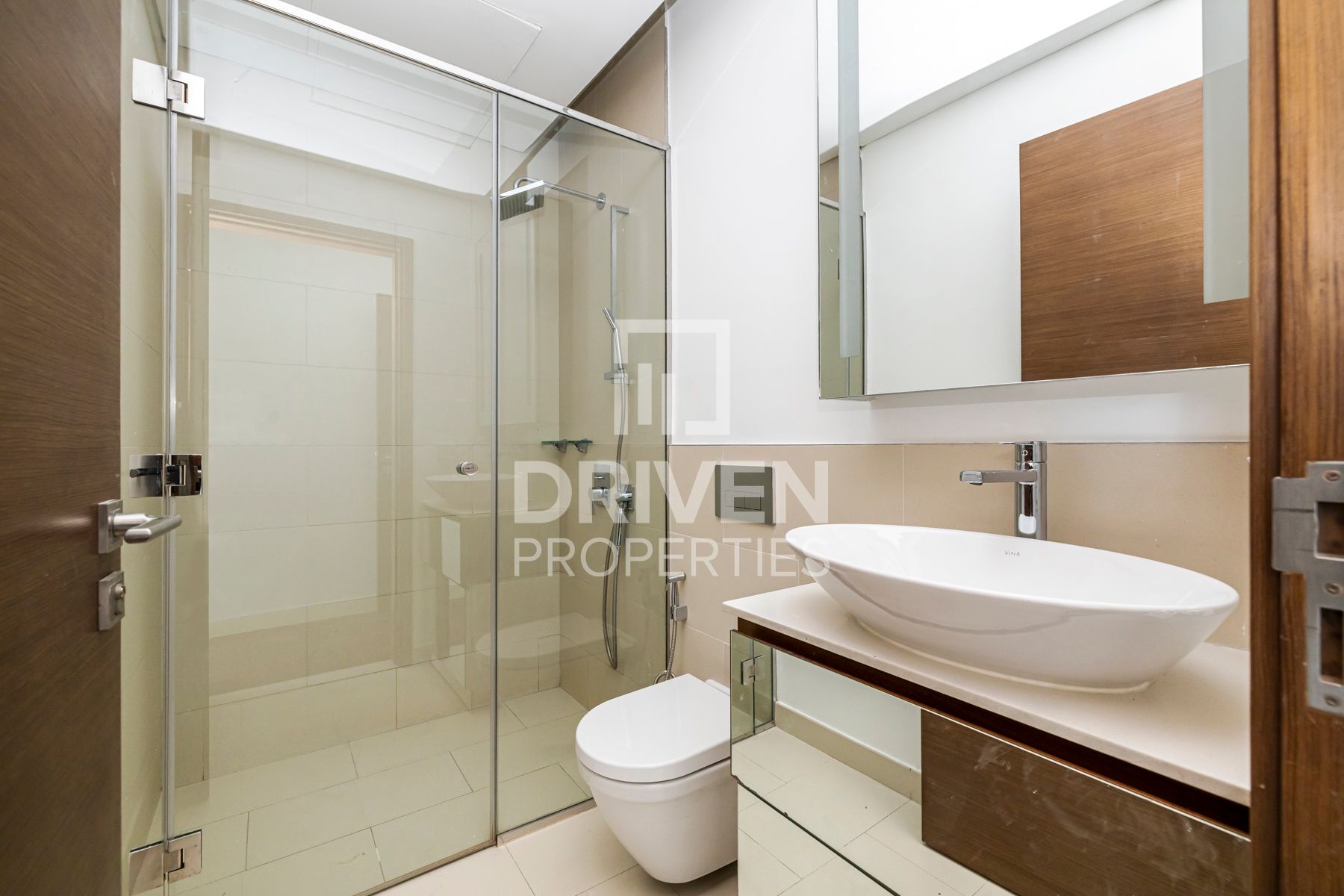 High Floor with Maids Room Spacious Unit