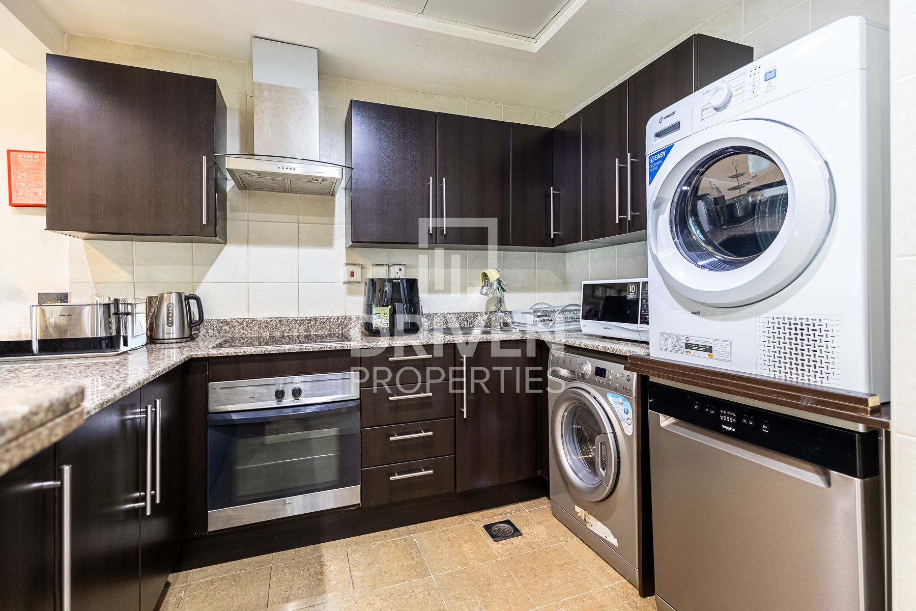 Spacious High Floor With Stunning View