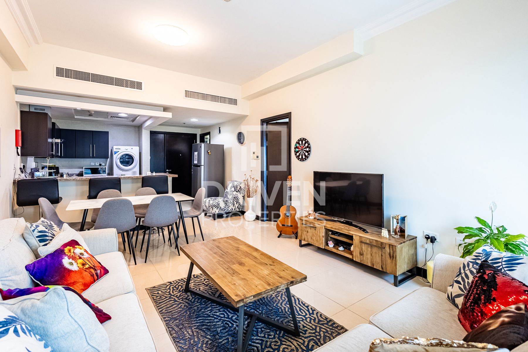 Spacious High Floor With Stunning View