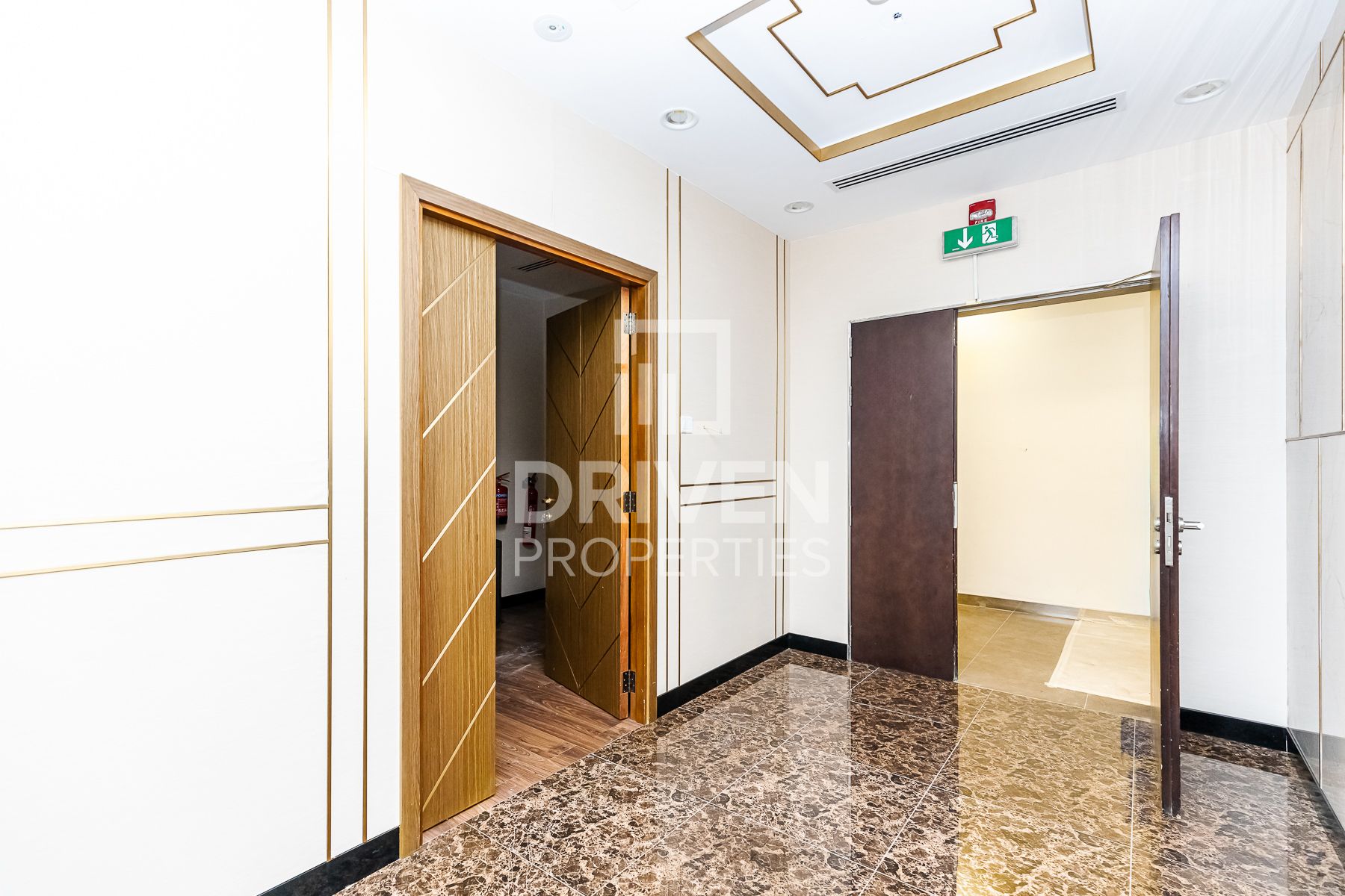 Fully fitted Office Well Kept and DMCC